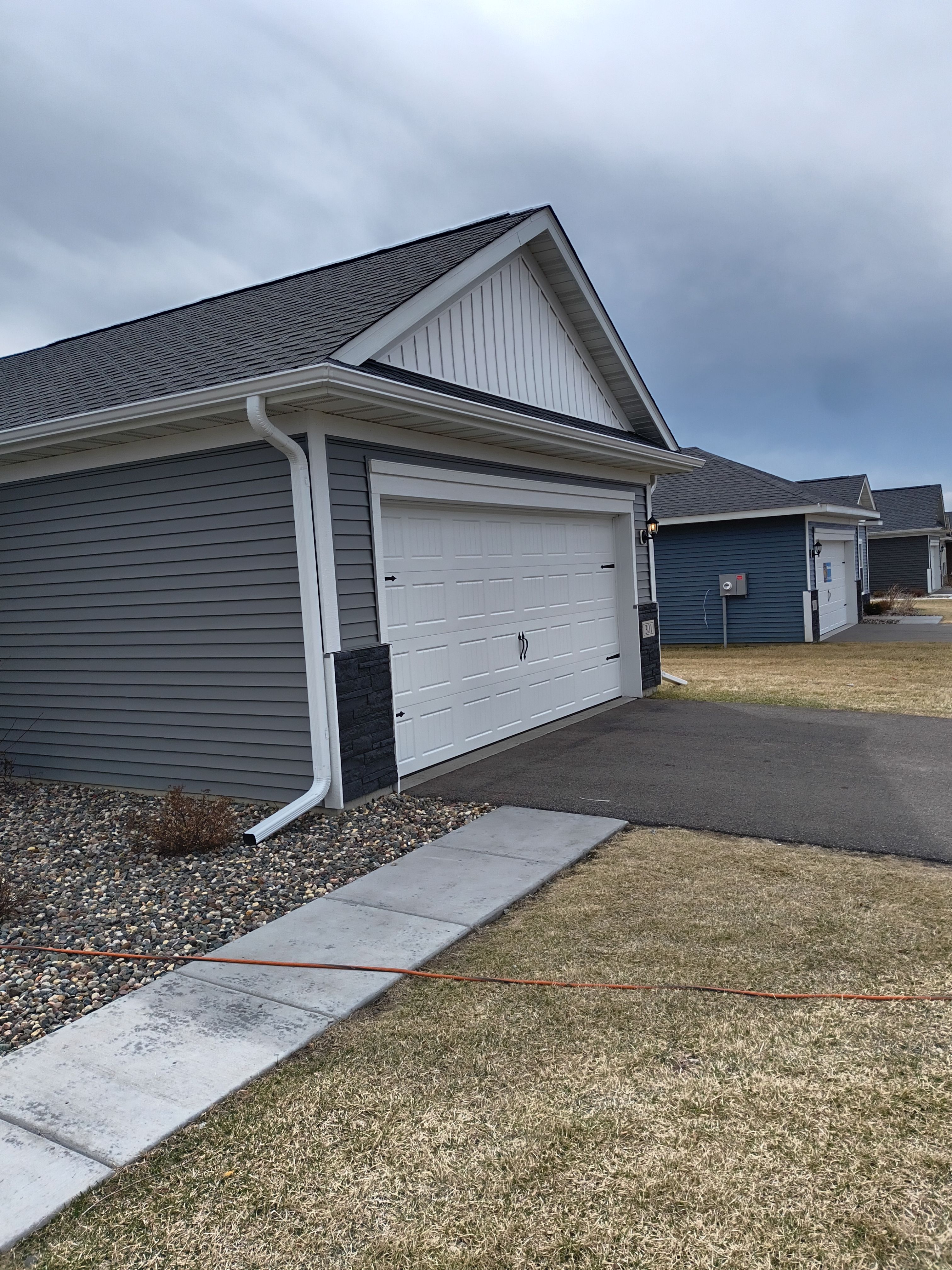 Seamless Gutter Installation in Annandale MN | 5” Gutters by Next Level Seamless Gutters / Exteriors Inc.