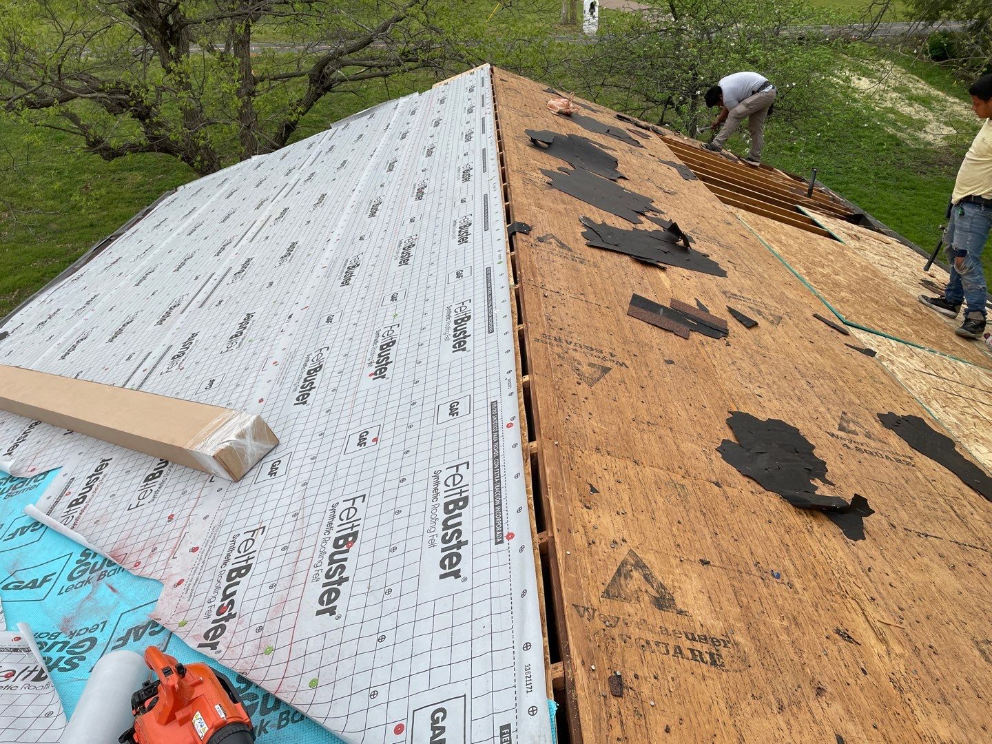Residential Roofing Installation using GAF HDZ Roofing System  by Undersun Roofing 