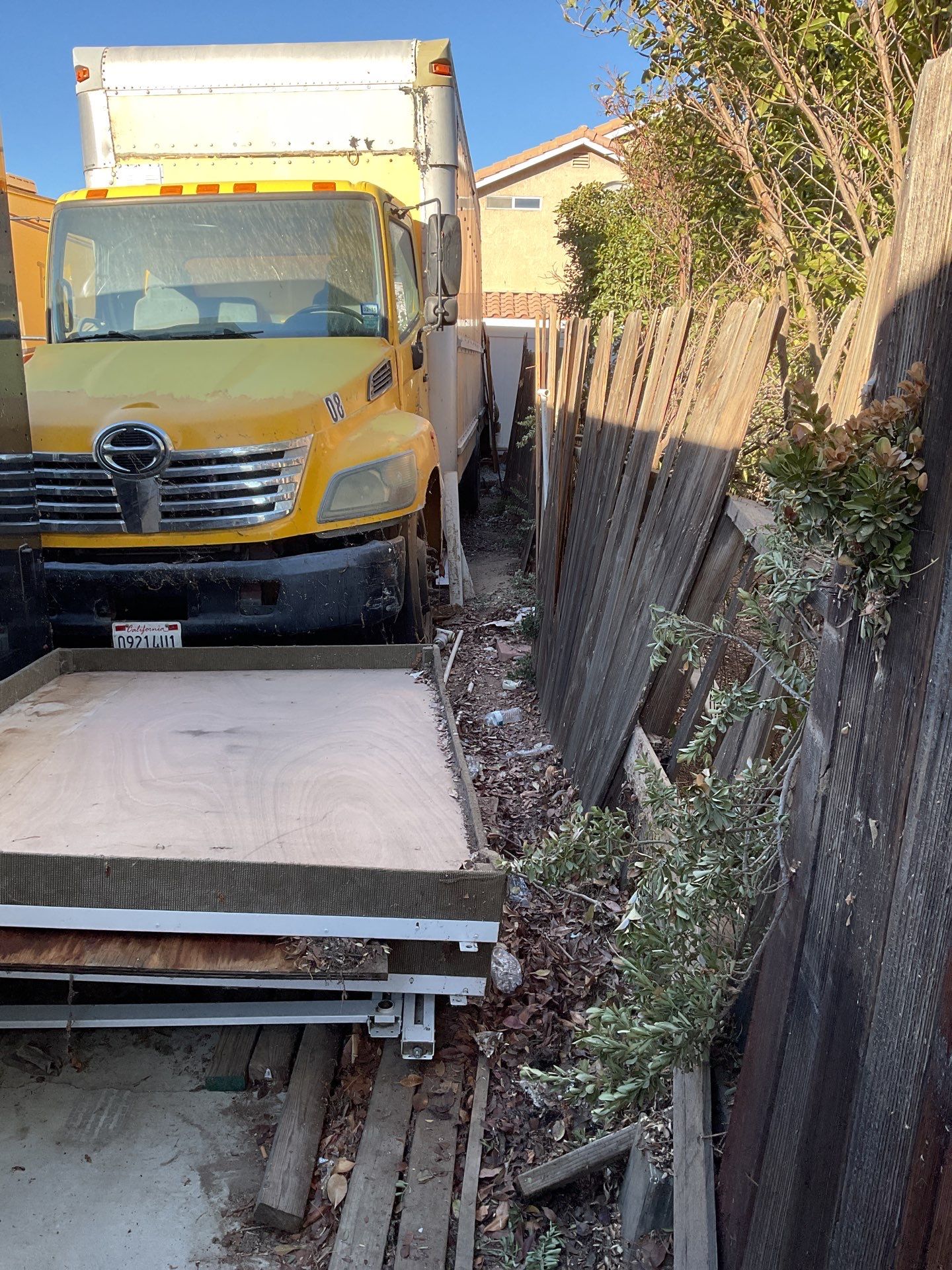 Fence Installation using Vinyl by Fence Guys Inc.