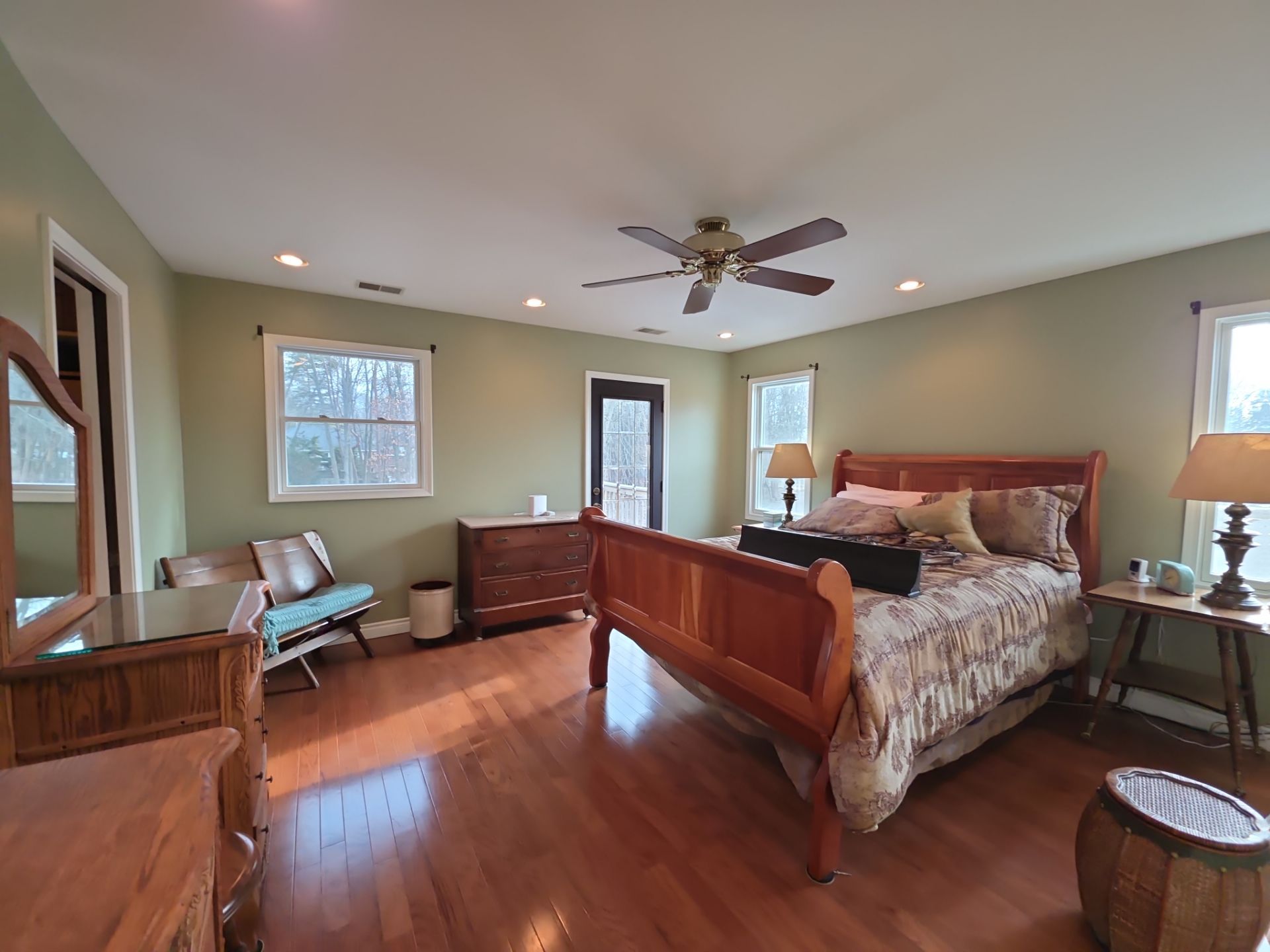 Interior Repaint & Trim Refinishing – Spring Lake, Michigan by Gordon Painting