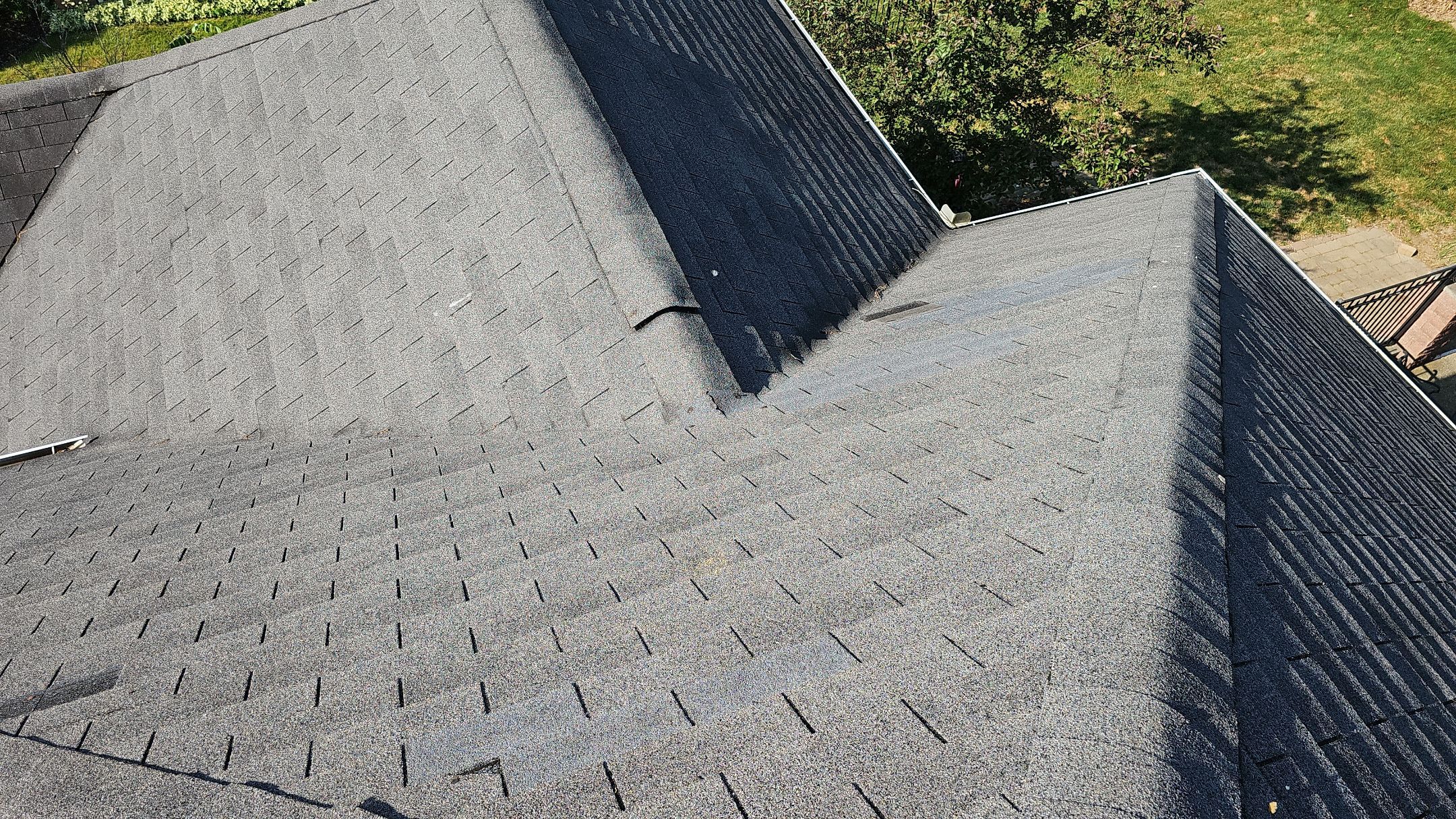 ATLAS PINNACLE COLOR: HEARTHSTONE by Eagle Eye Roofing