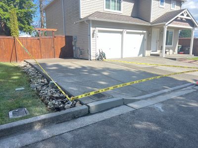 Pressure-Washed Driveway Cleaning | Everett