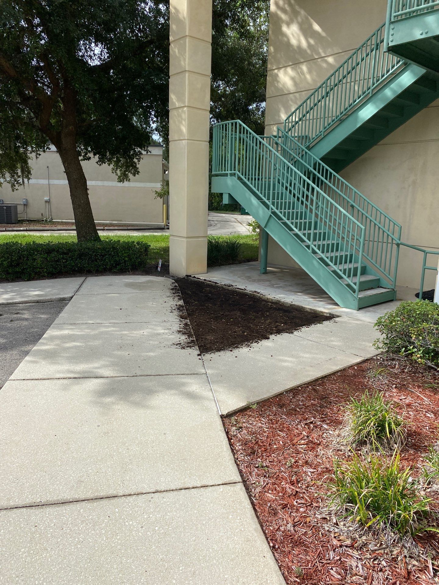 Simonic II | Business Complex Landscape by ProGreen Services