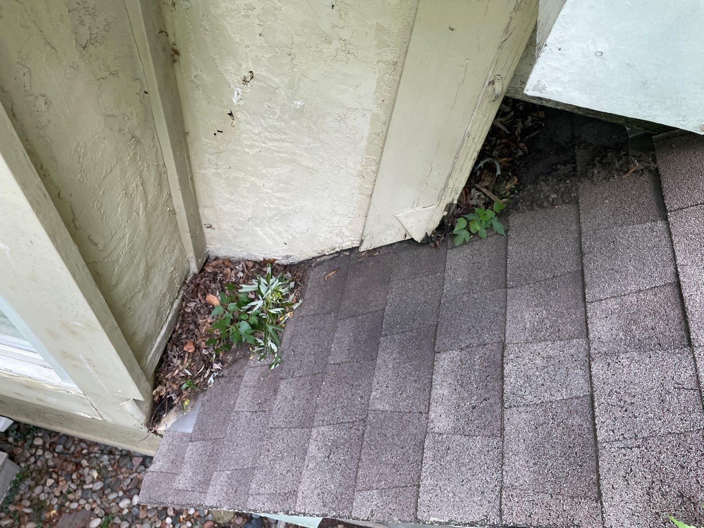 Complete Home Makeover  by EEC  Windows, Siding & Roofing 