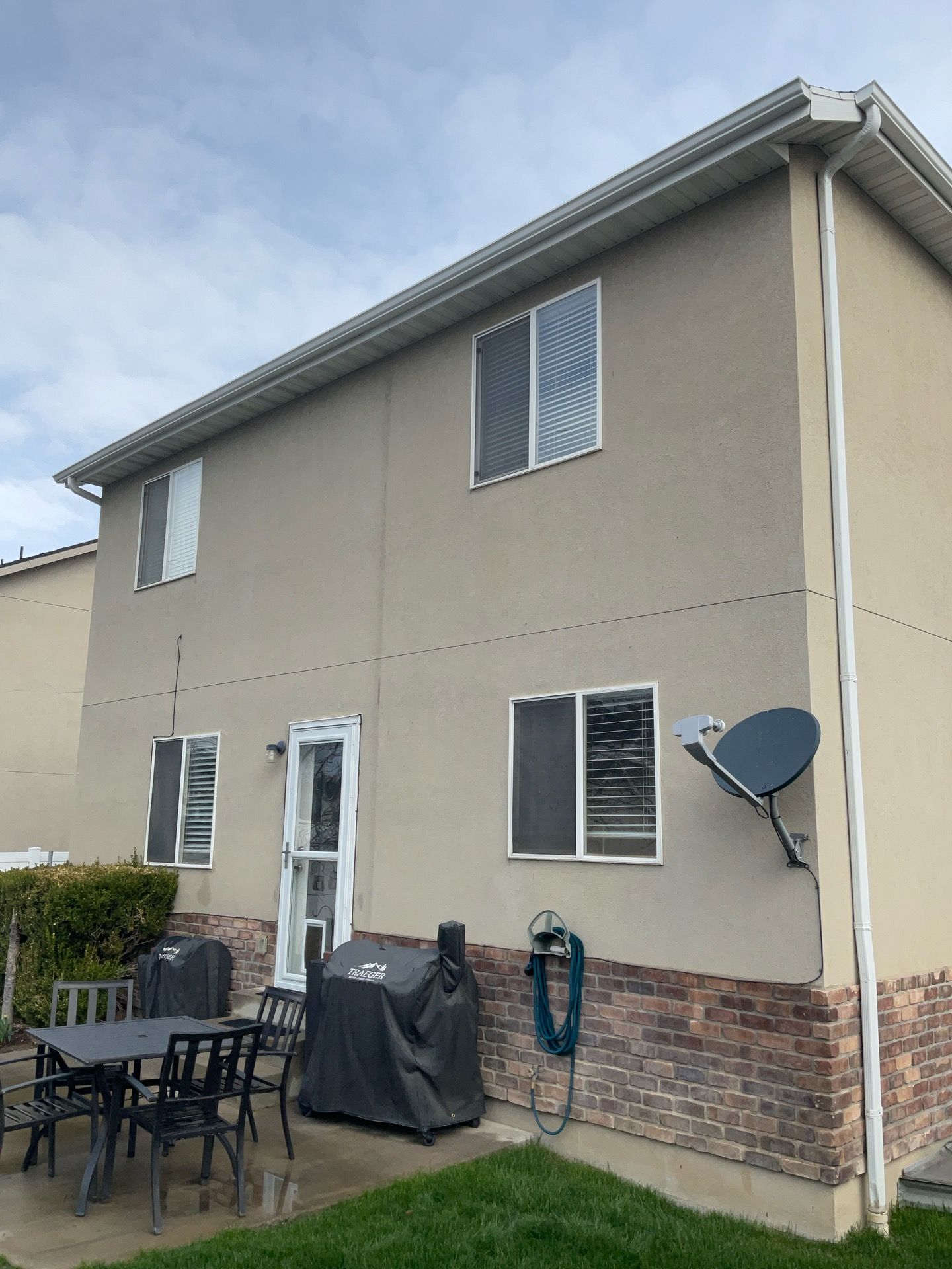 Draper | Stucco & Brick to Hardie Conversion | Aged Pewter & Arctic White by Ideal Siding Utah