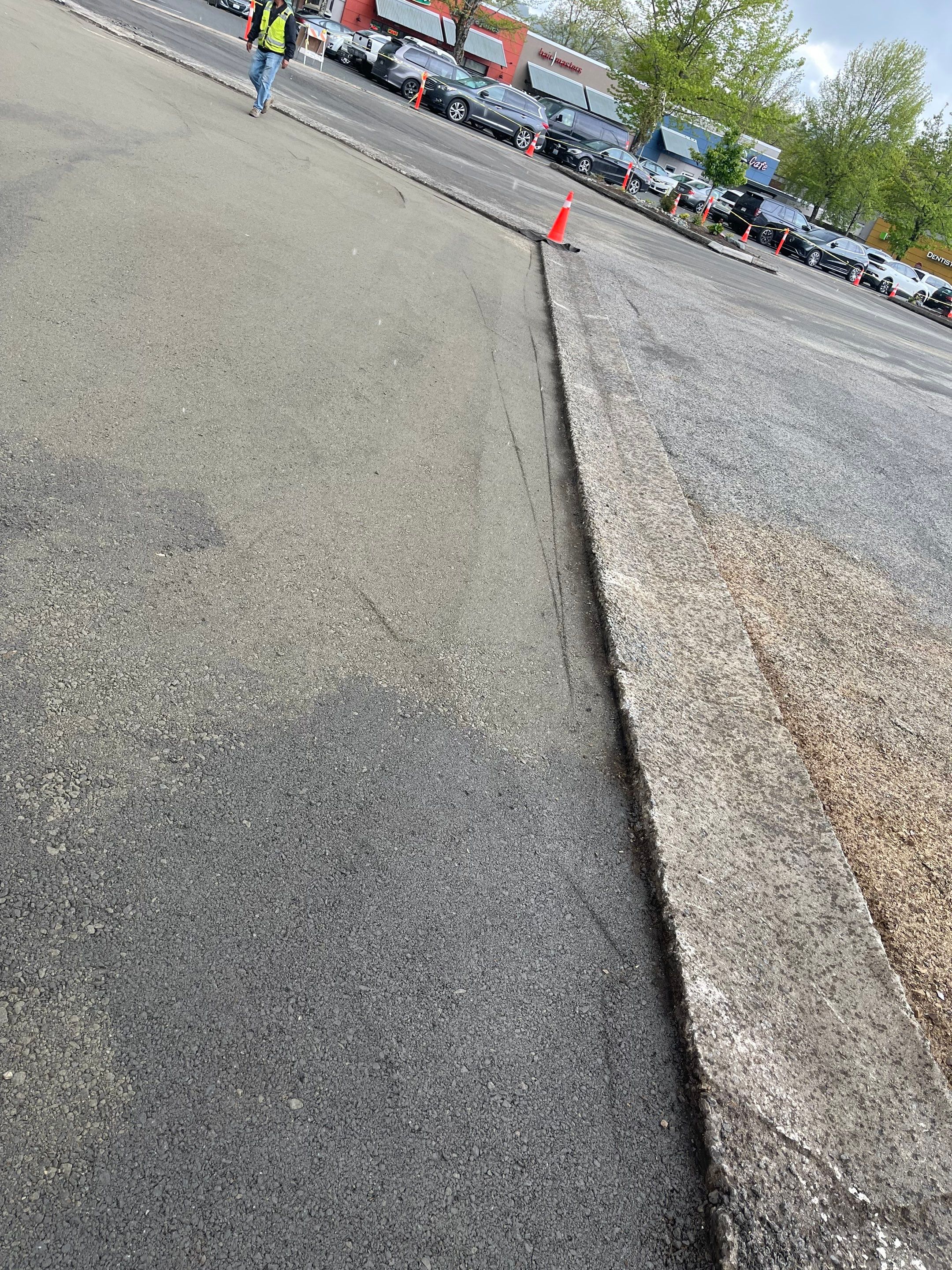 Colliers - Woodinville New Asphalt Parking Lot by Jireh Asphalt & Concrete Inc 