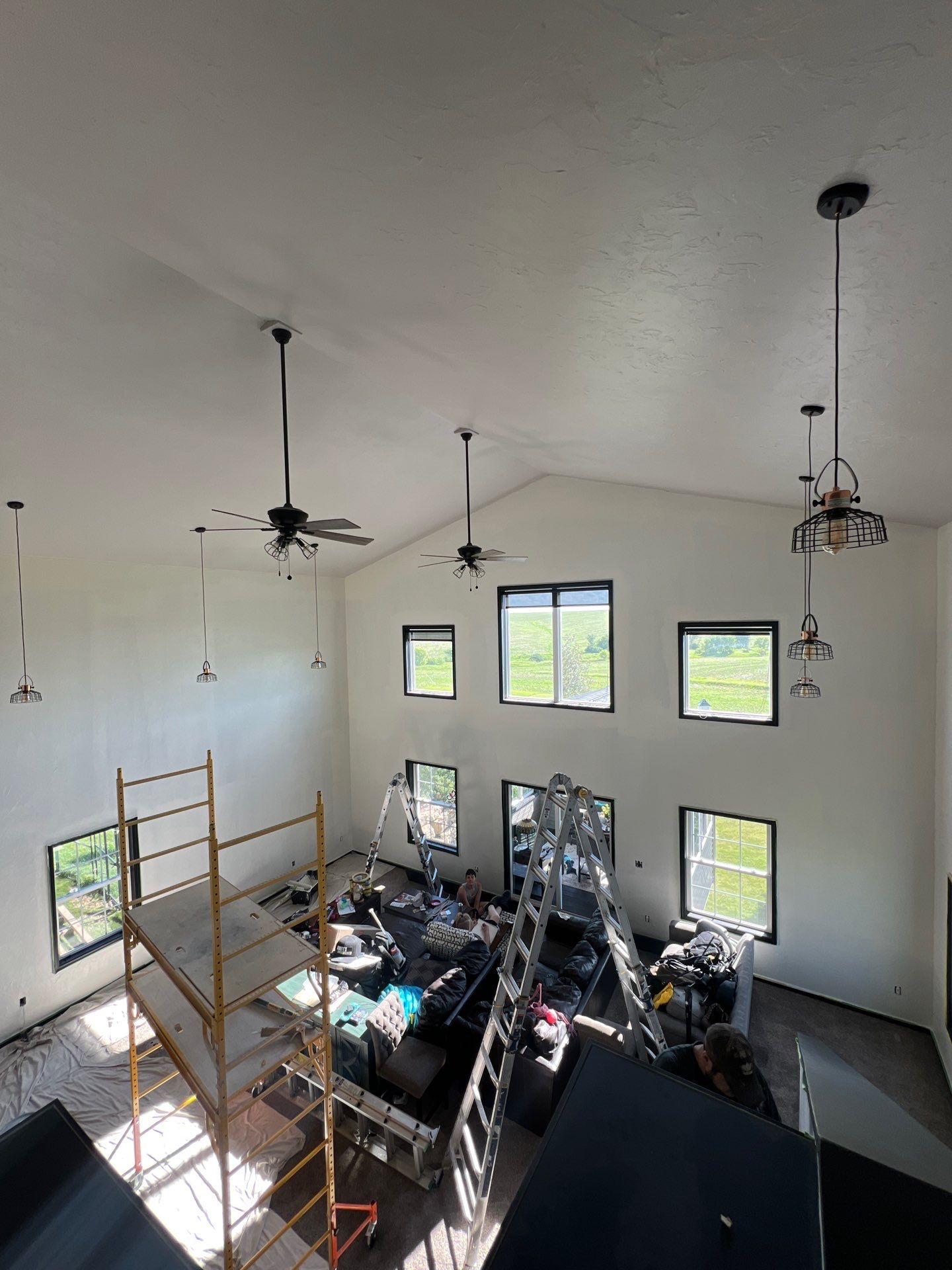 Before & After: Interior Repaint ✨ by Grandview Painting