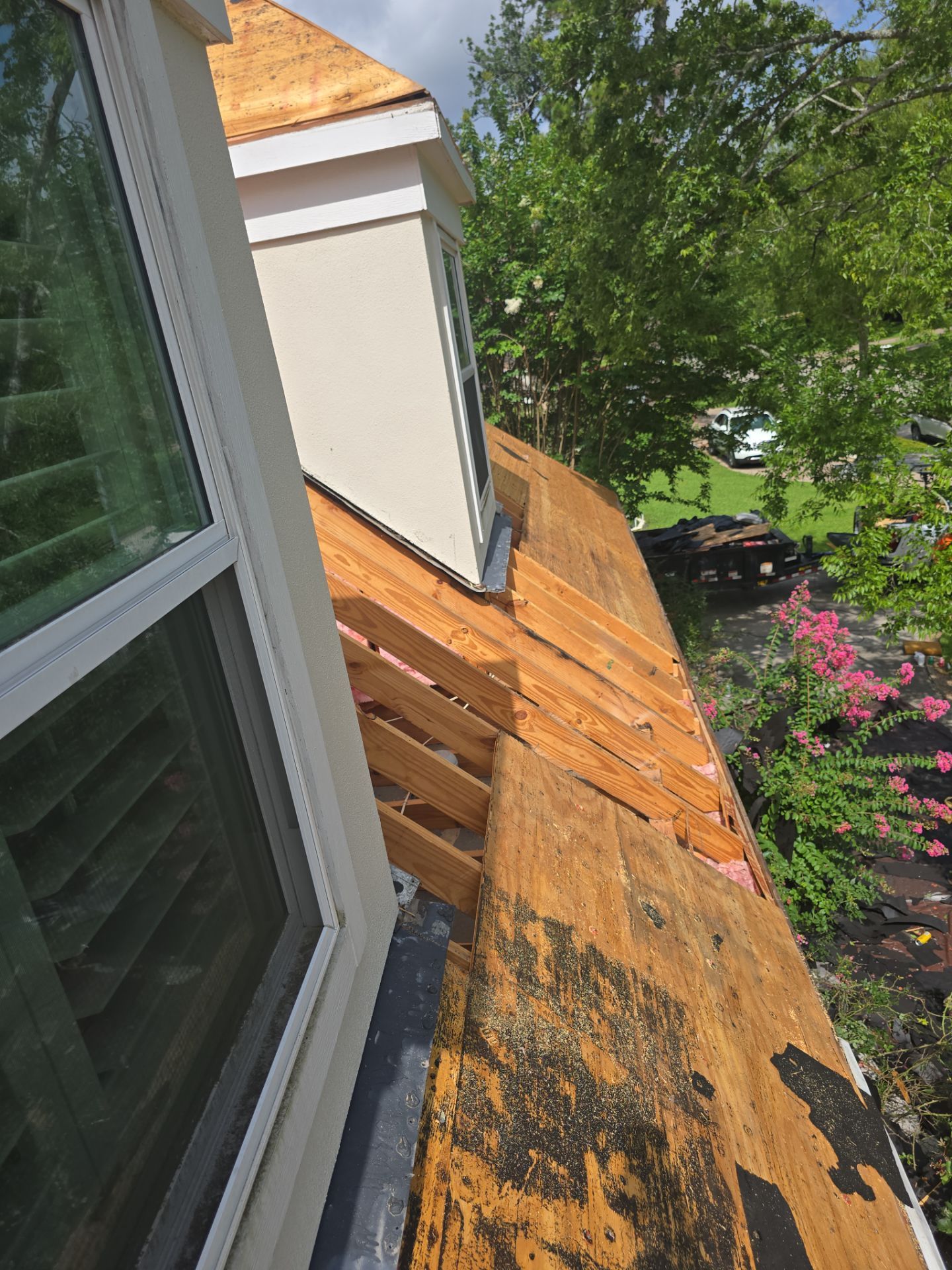 Roof Replacement Houston by Roof Repair Company