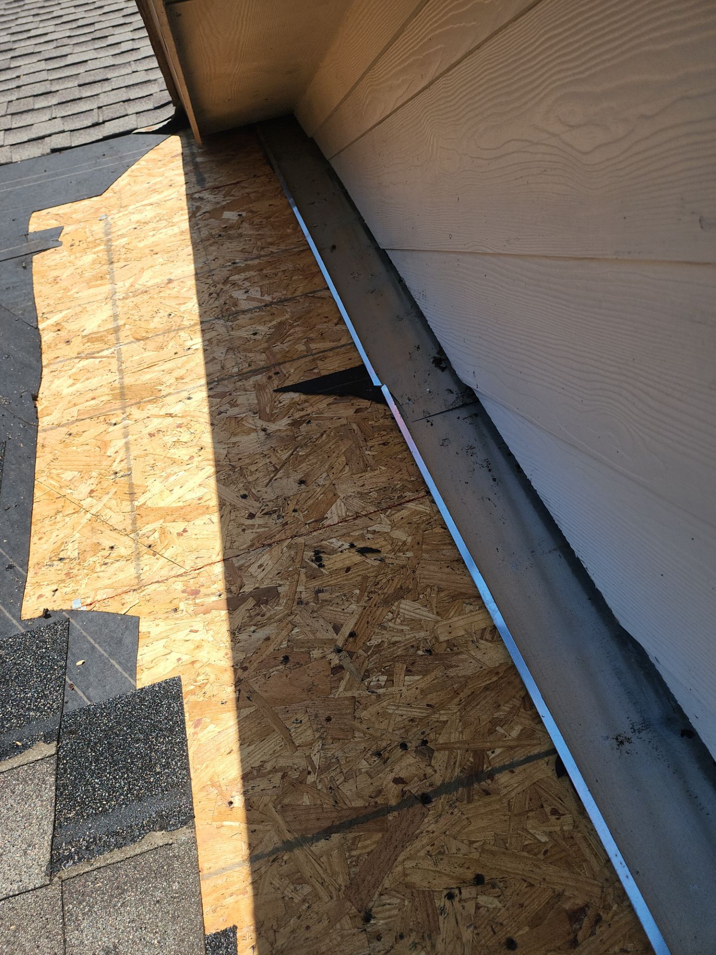Hail Damage using Owen's Corning Duration (Lifetime) Shingles by Roof Repair Company