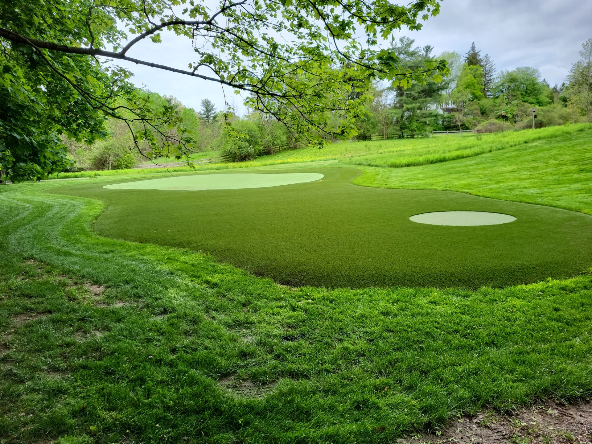 Backyard Par 3 course in Chagrin Falls, OH by Southwest Greens Midwest