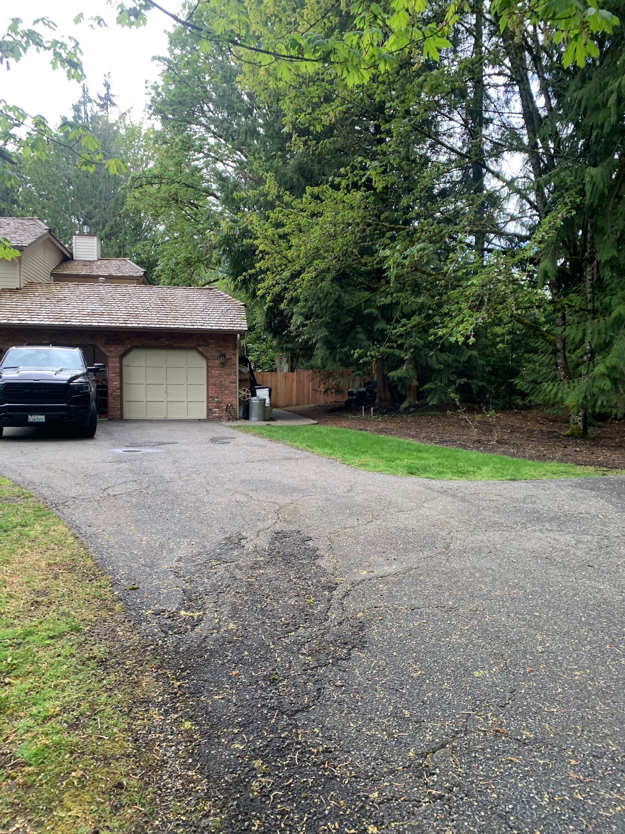 Asphalt Driveway Repair | Woodinville  by Jireh Asphalt & Concrete Inc 