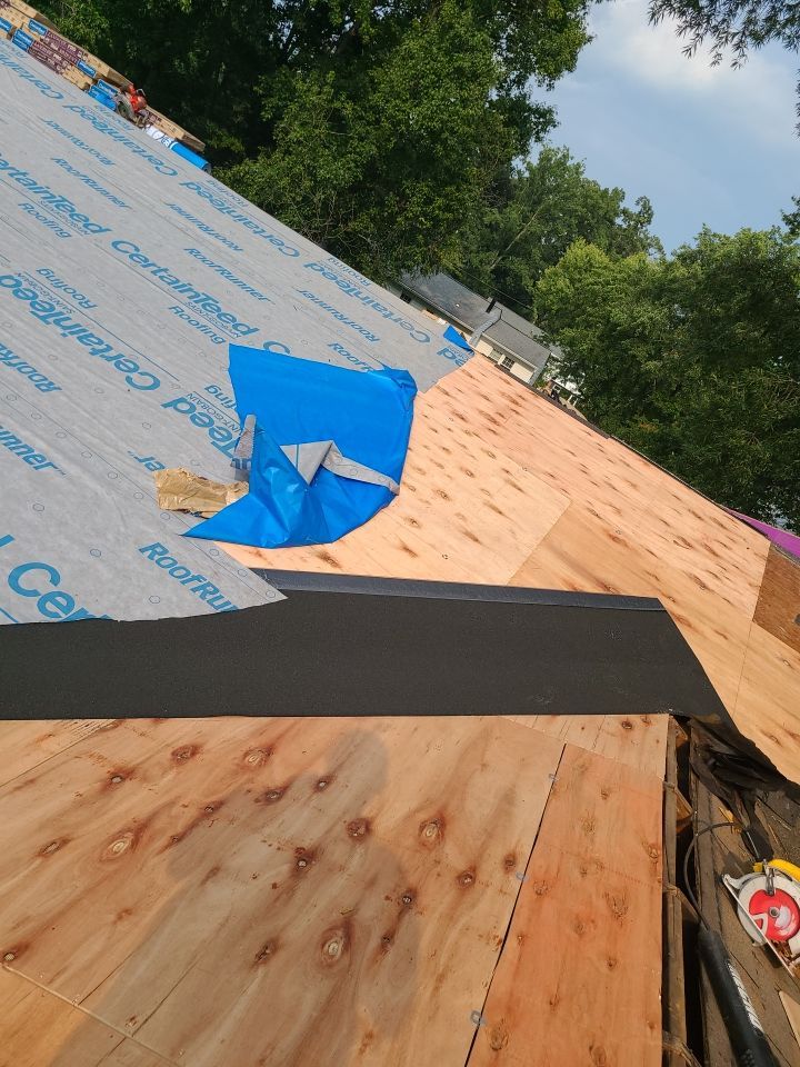 Alexandria: CertainTeed Landmark Pro Architectural Shingles in Max Def Shenandoah by RM Banning, Inc.