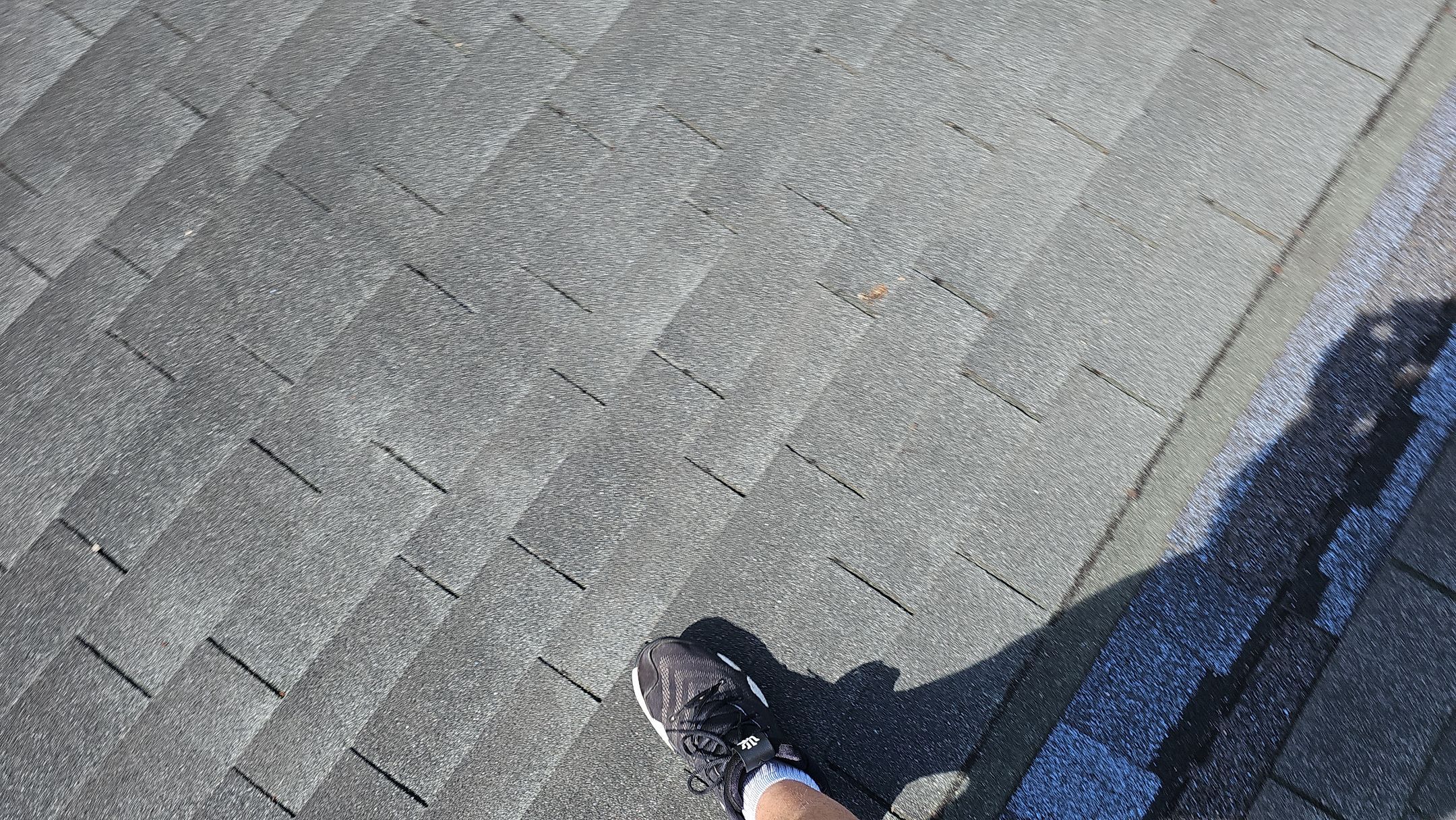 ATLAS PINNACLE HP W/SCOTCHGARD COLOR: BLACK SHADOW by Eagle Eye Roofing