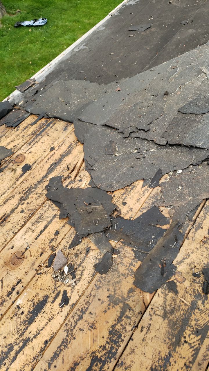 ATLAS PINNACLE COLOR: WEATHERED SHADOW DRIP EDGE: WHITE by Eagle Eye Roofing