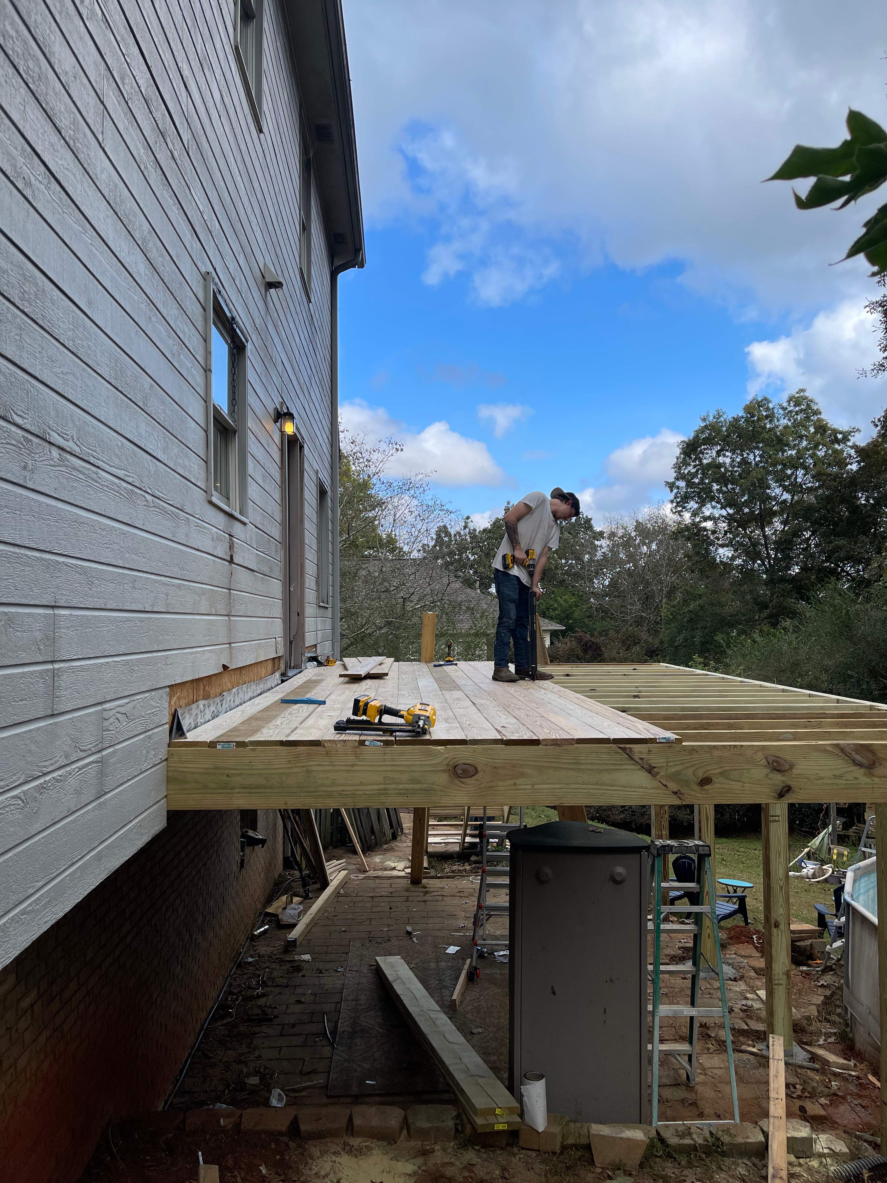 Balmoral Estates Screened Deck  by Pillar and Pine