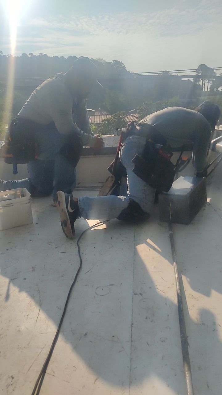 Grateful Head Pizza by Hostetler Roofing