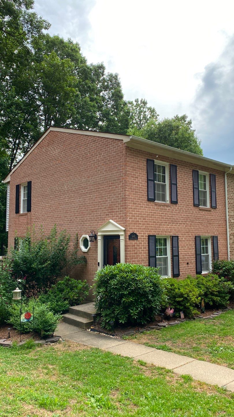 Springfield: CertainTeed Landmark Pro Designer Shingles in Max Def Pewterwood by RM Banning, Inc.