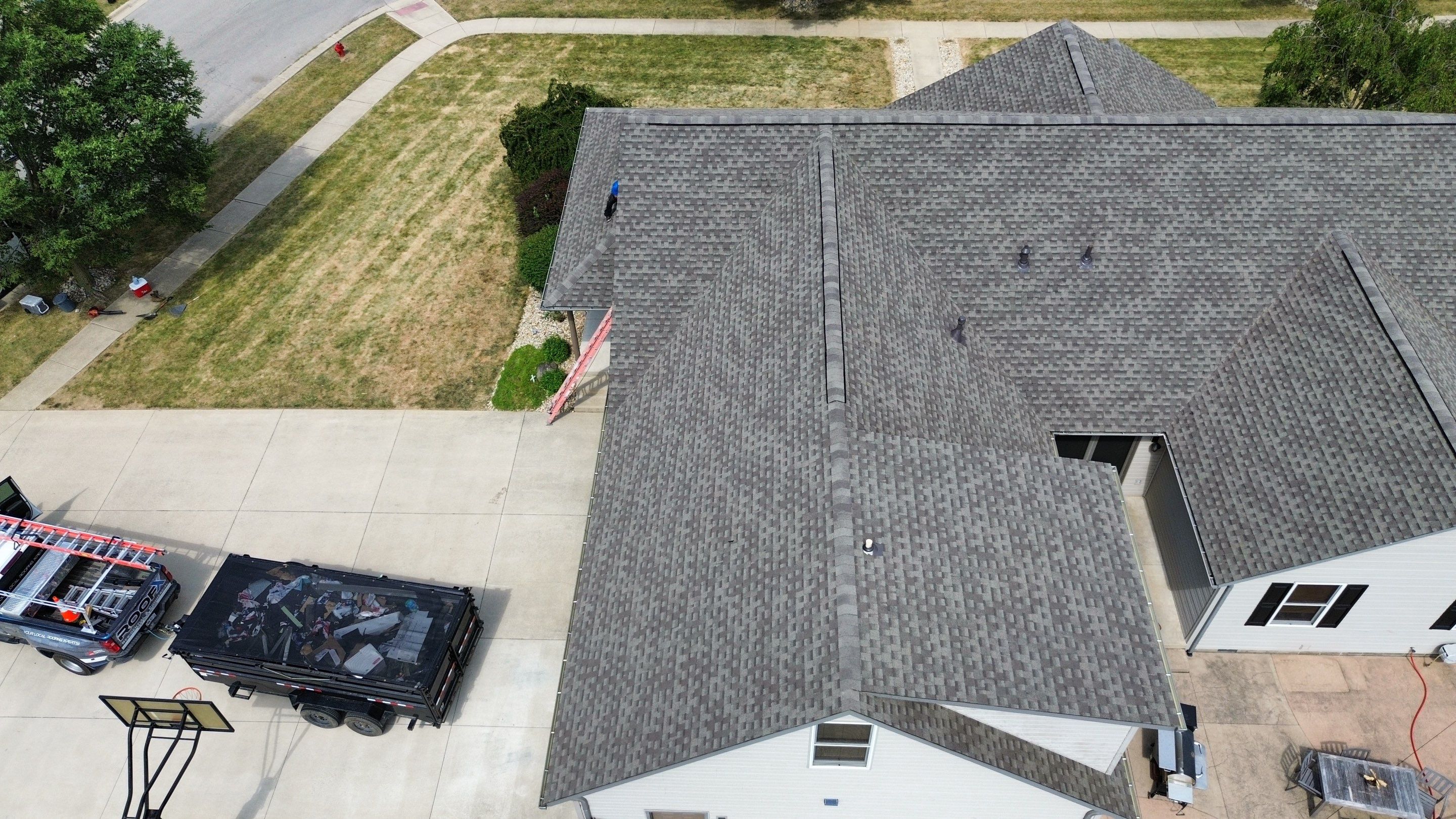 Residential Roofing Installation using Timberline HDZ Shingles - Weathered Wood by RoofX 