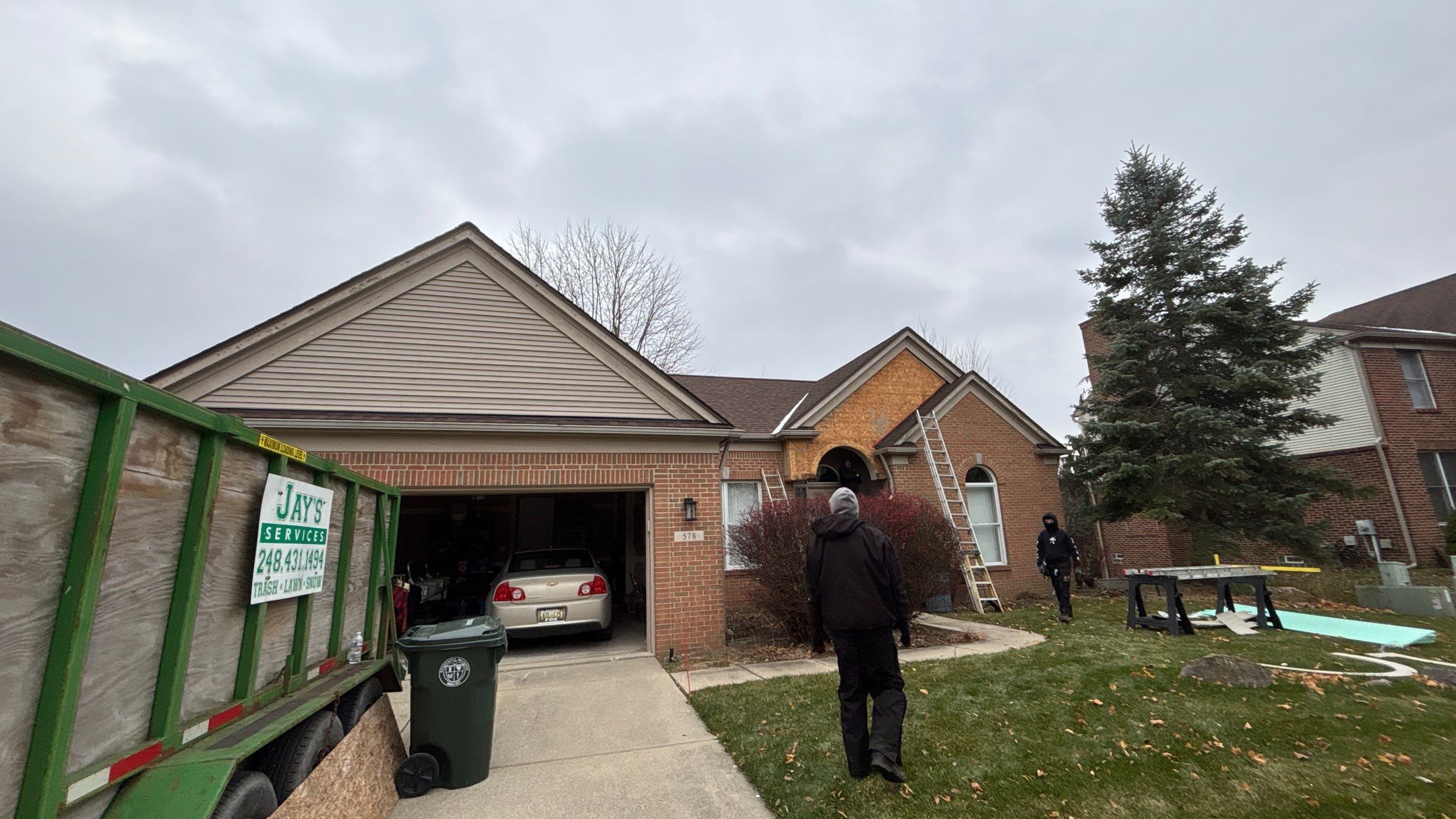 Siding Replacement using Alside Charter Oak D4.5" by 180 Contractors