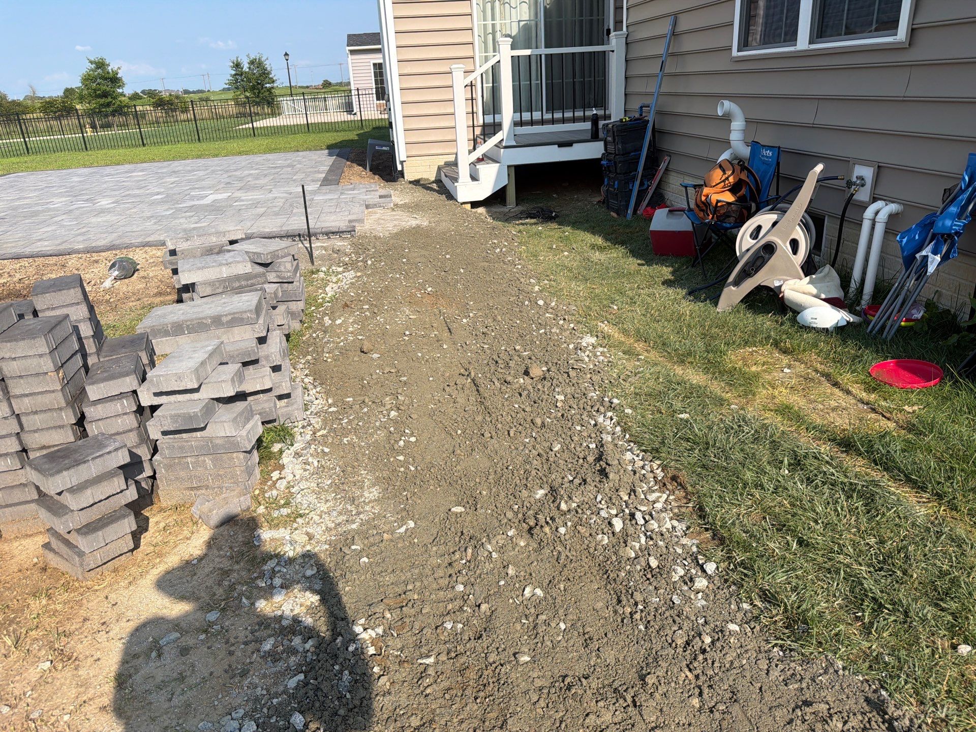 🏡 BELGARD PAVER PATIO WITH DECK STEPS IN MIDDLETOWN, DELAWARE 🔥🧱✨ by Studio G Indoor Spaces & Outdoor Living