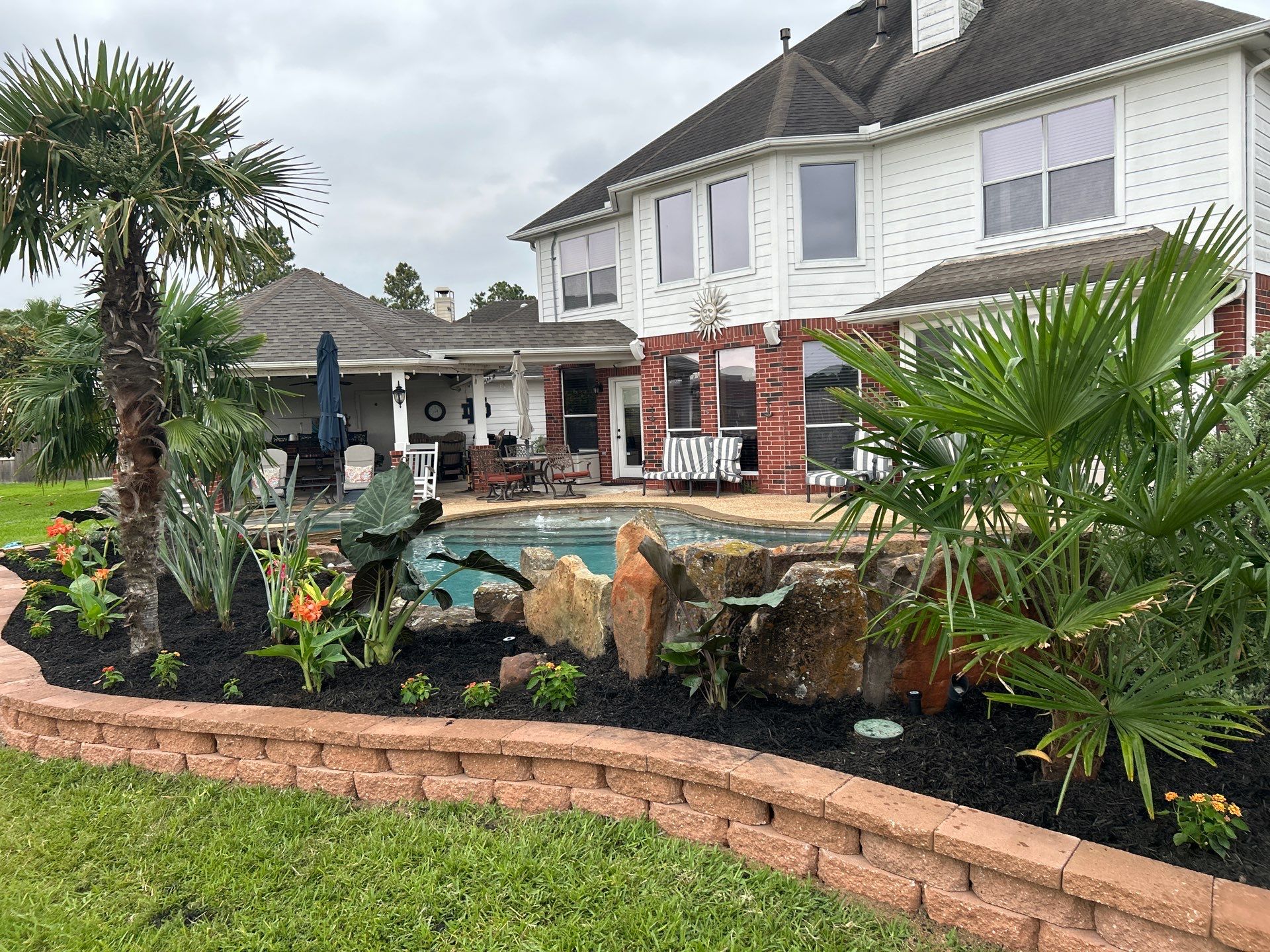 🌿 Larry Caudillo’s Poolside Landscape Revamp by Texas Urban Elements