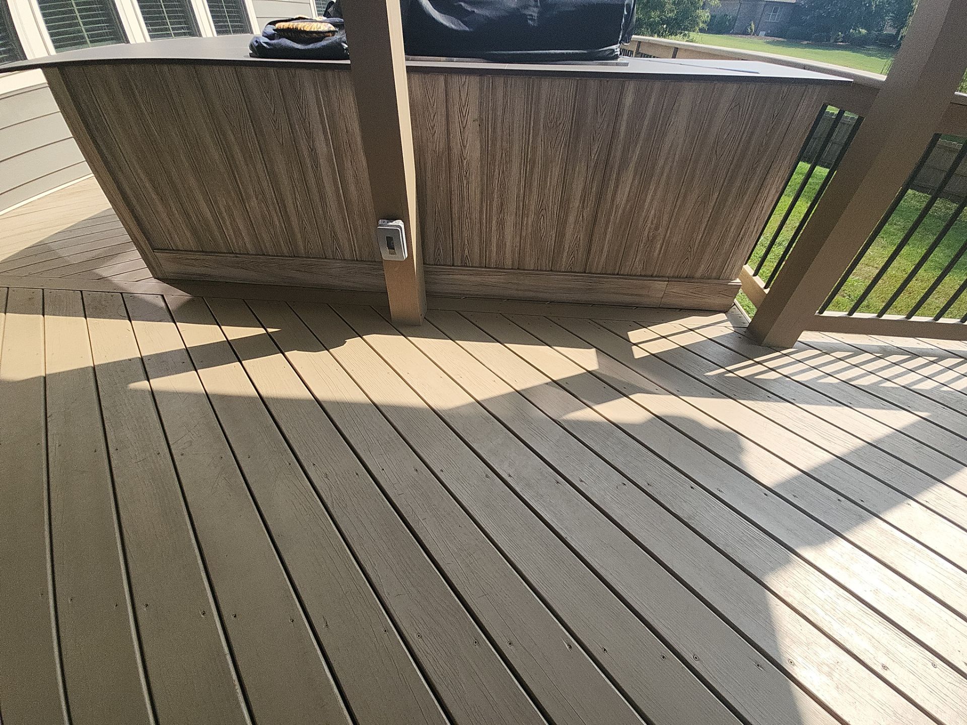 Weathered Deck using AcryFin by DuraSeal