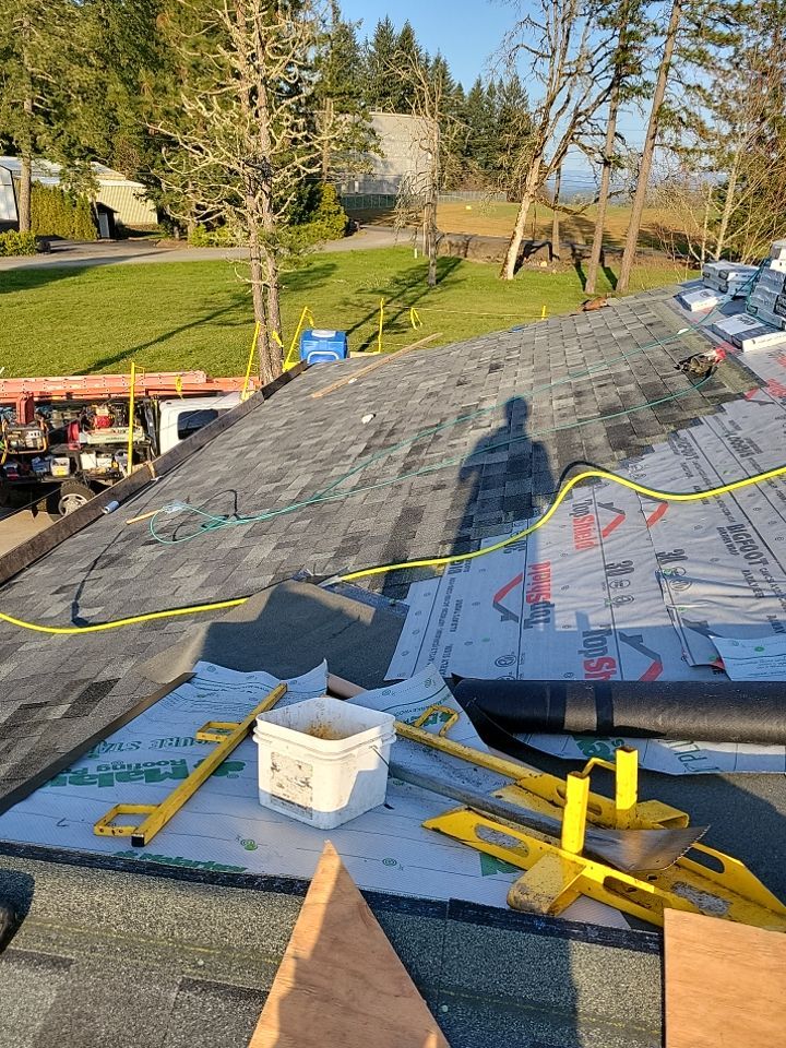 Residential Re-Roof in Lebanon Oregon by Orezona Building & Roofing Company, Inc.