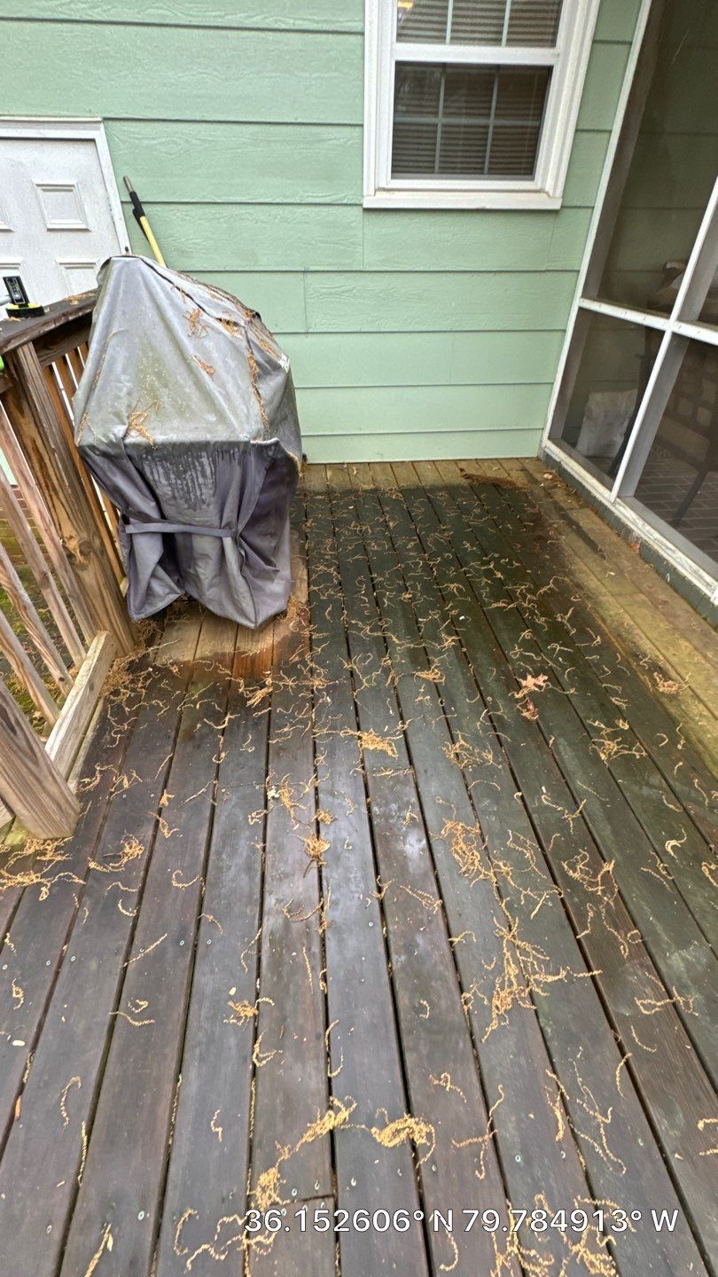 Weathered Deck using Wood Sealant by DuraSeal