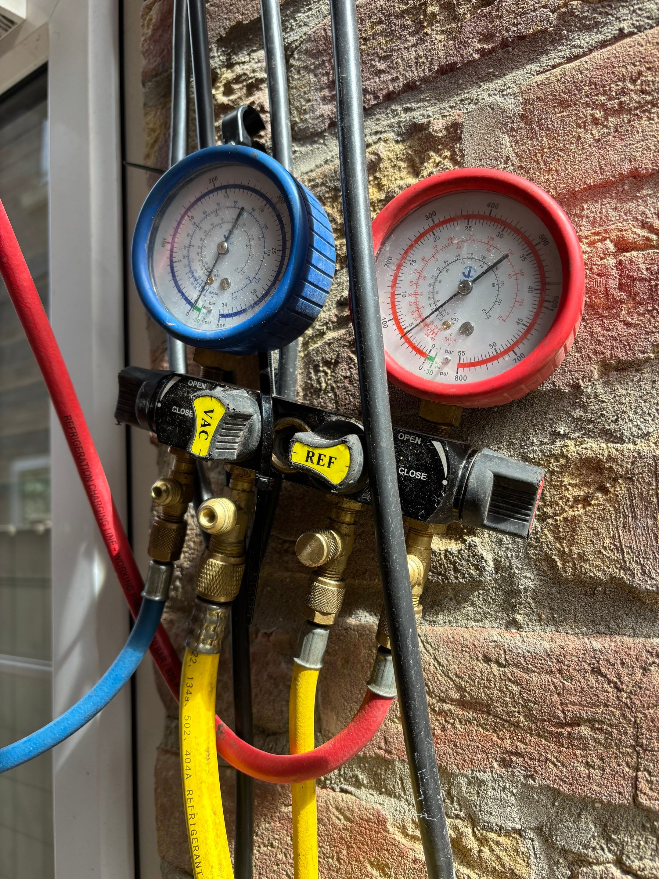 ❄️ Another quality air-to-air heat pump installation completed by the Elite Services Group team. 🏡 by Elite Services Group Ltd