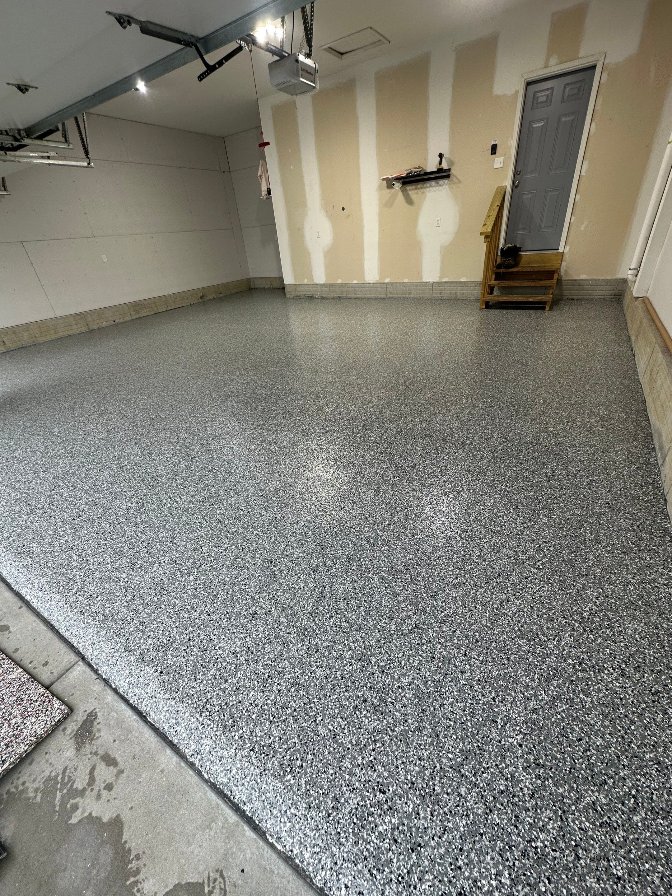 Wombat Epoxy Garage Floor - Lincoln NE