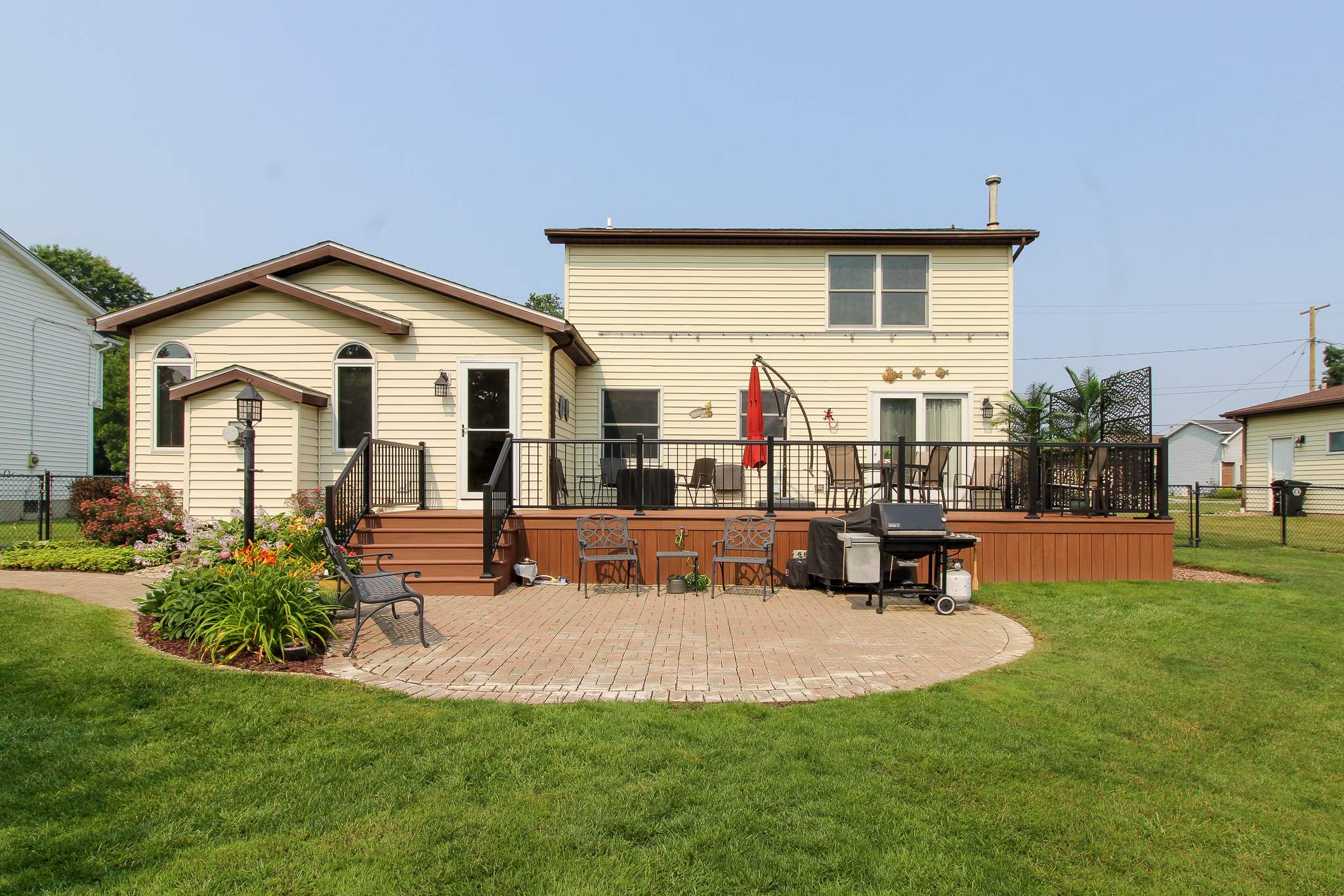 Decks by Ivy Lea Construction