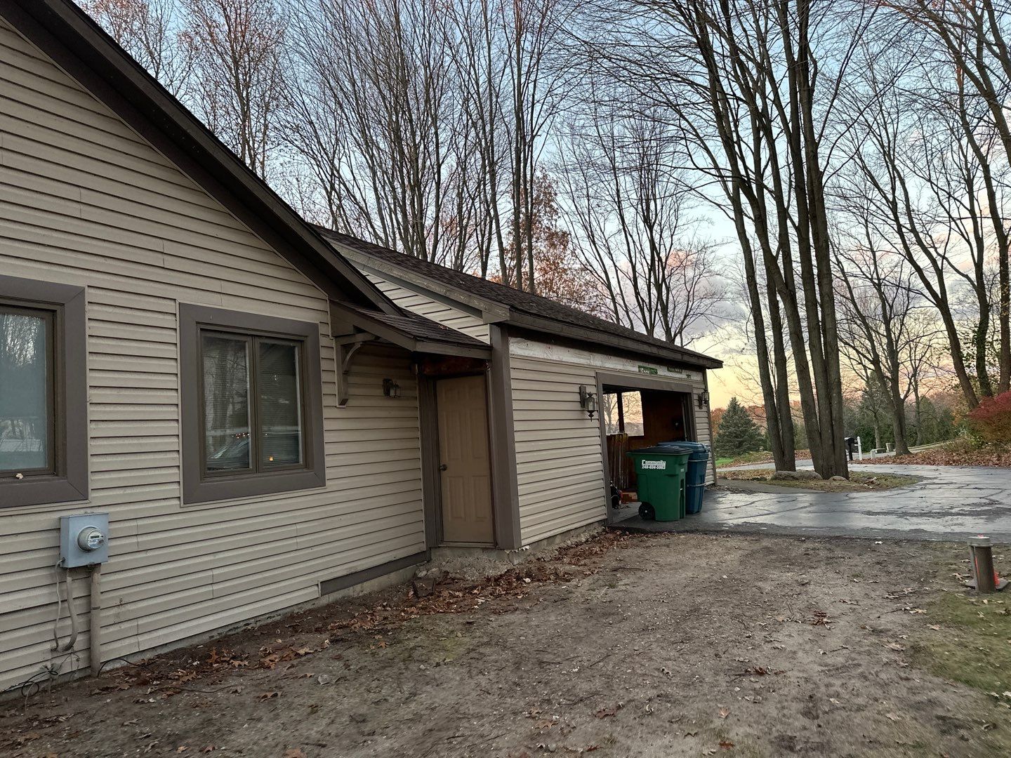Siding Replacement using Alside S7 Cedar Mill Grain Composite by 180 Contractors