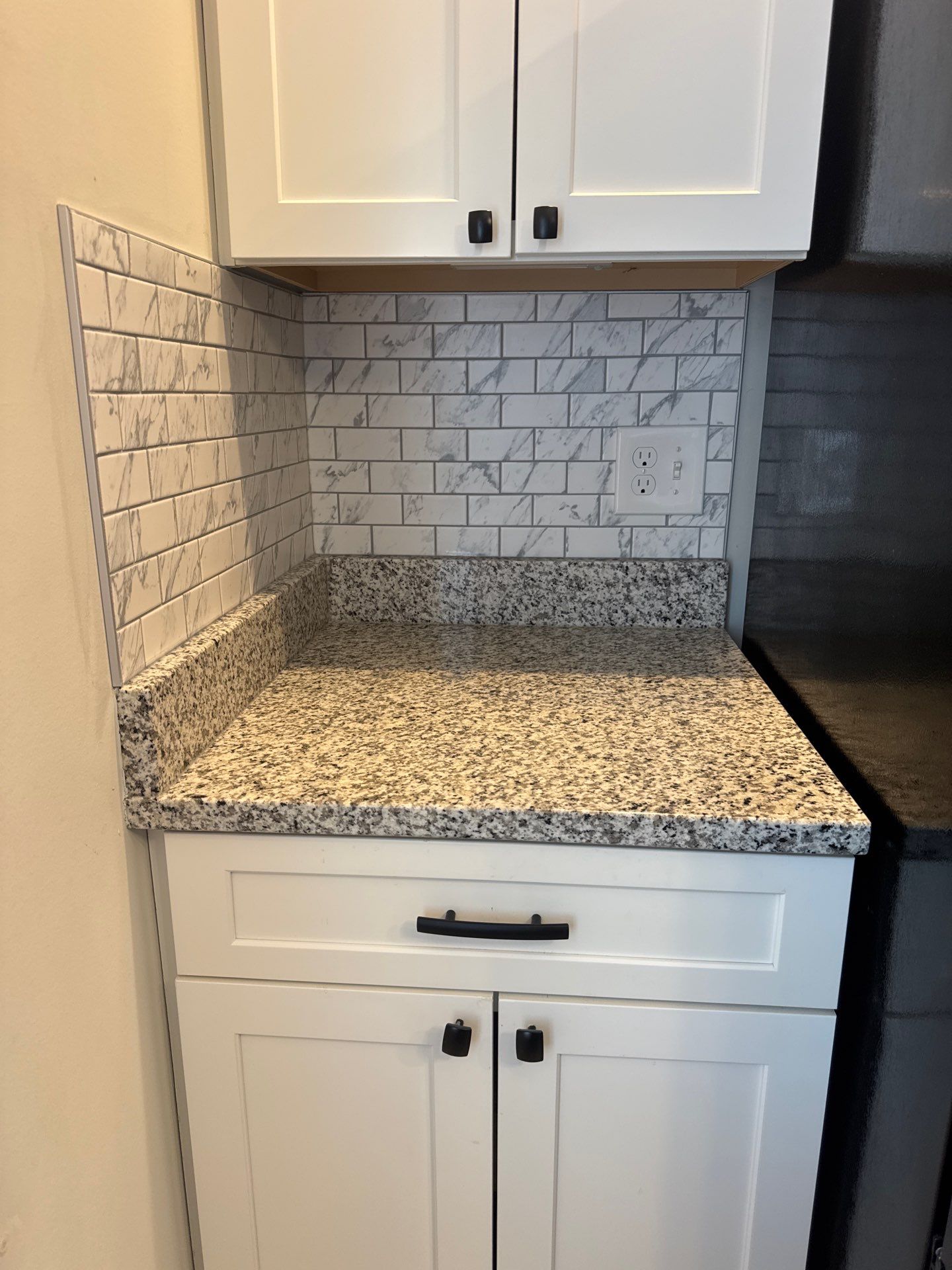 Backsplash by Farmer Home Solutions