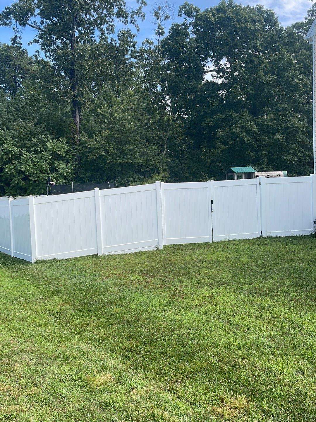 Fence Cleaning & House Wash by SJ Exterior