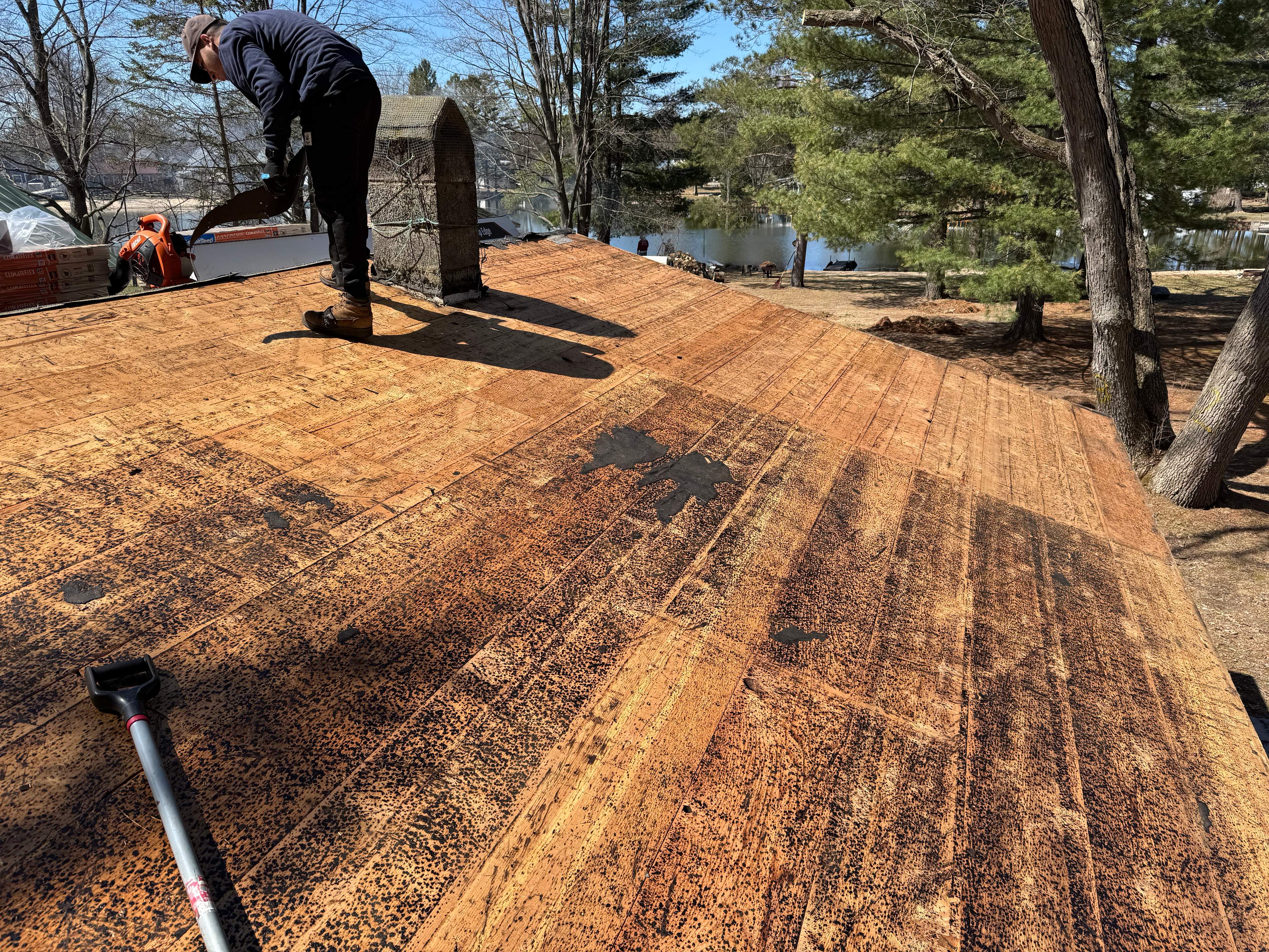 Residential Roof Replacement by GRACCO
