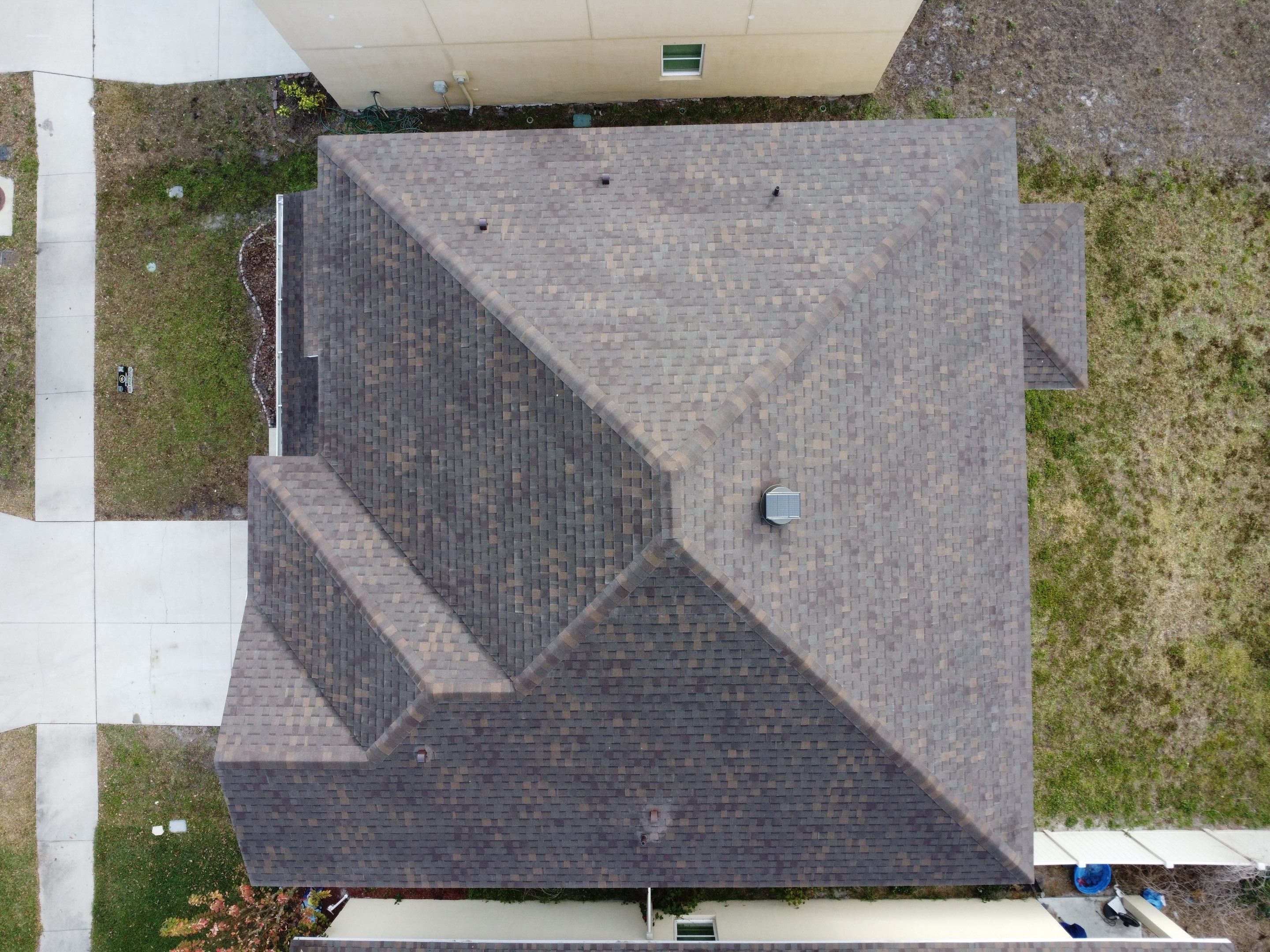 Roof replacement in Wimauma, FL by Steadfast Roofing 