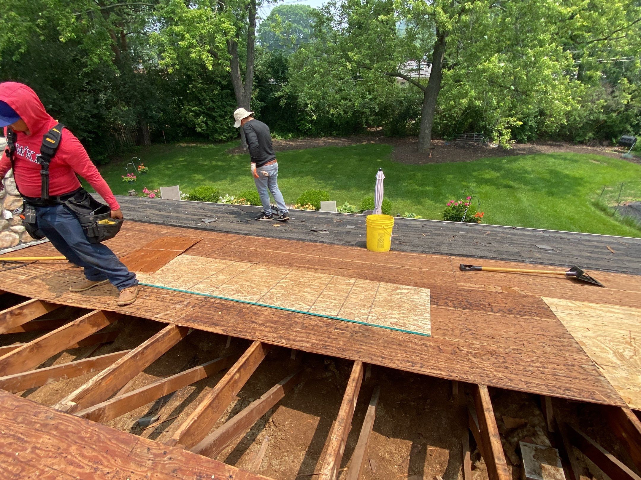 Roof Replacement using CertainTeed Landmark Weathered Wood by 180 Contractors