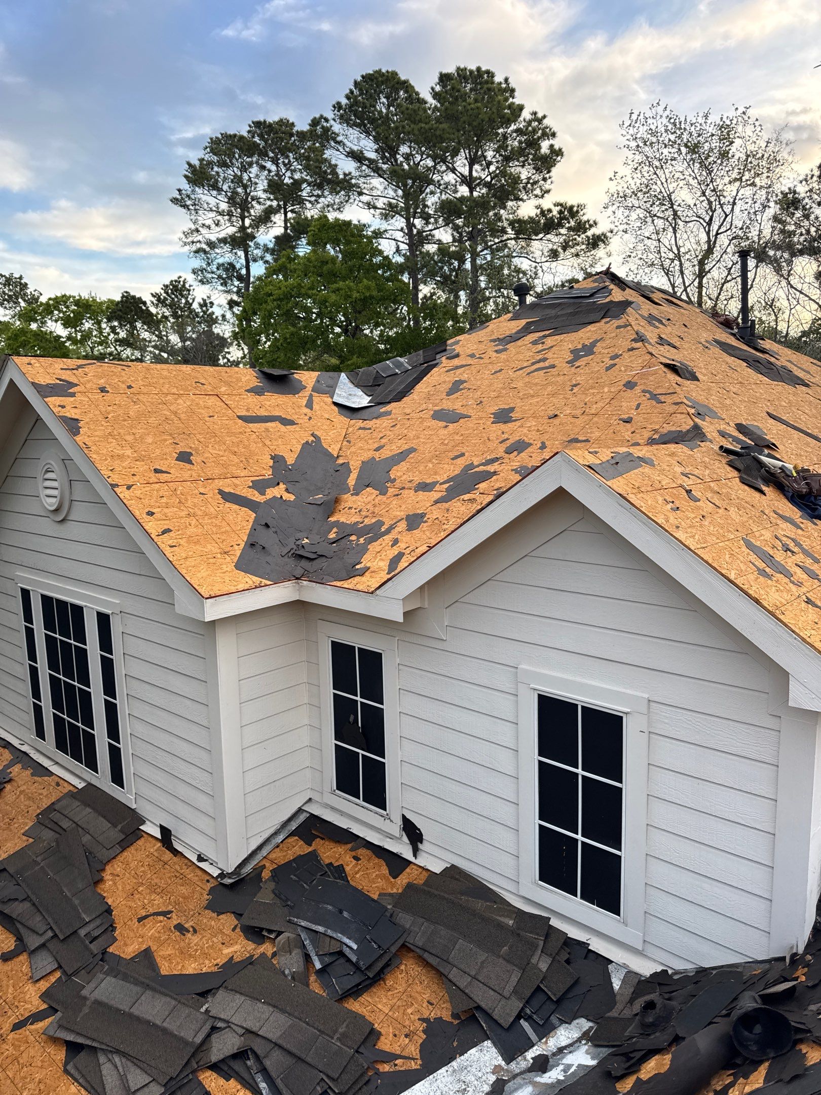 Kingwood Roof Installation using Atlas Pinnacle Pristine by Modern BYLT Roofing & Construction