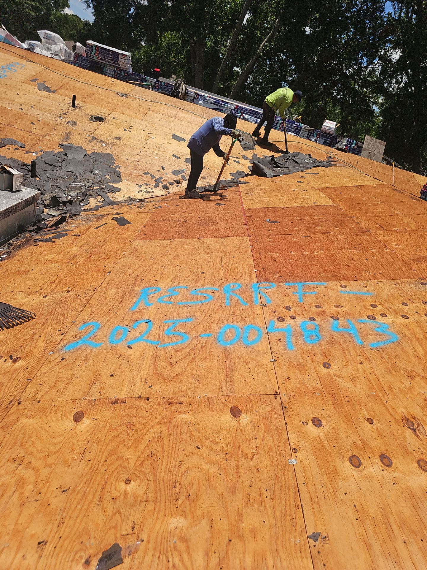 Project in Land O' Lakes 34639 by Mitchell Roofing Company LLC 