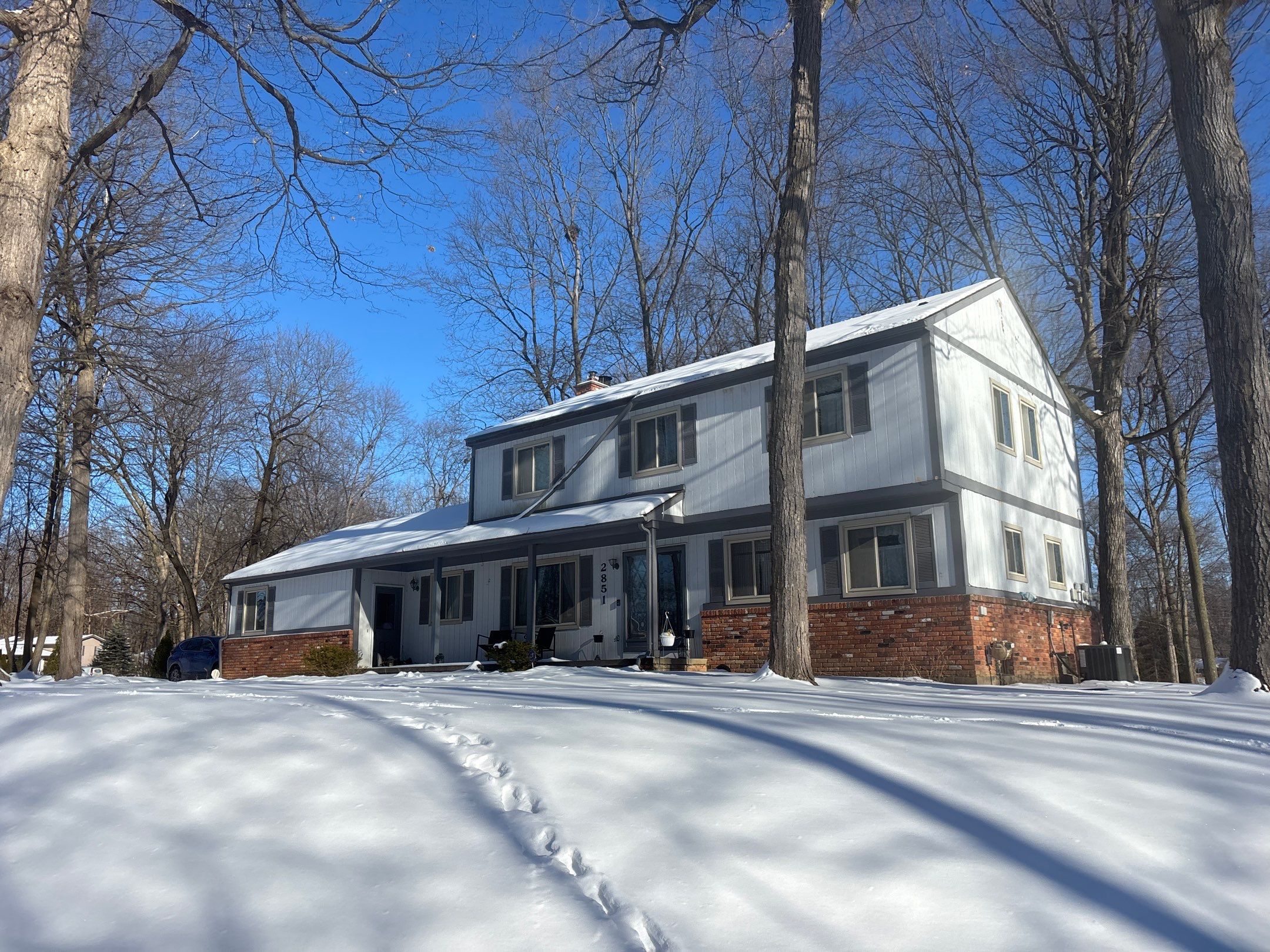 Siding Replacement using Alside Charter Oak D4.5" Deep Moss by 180 Contractors