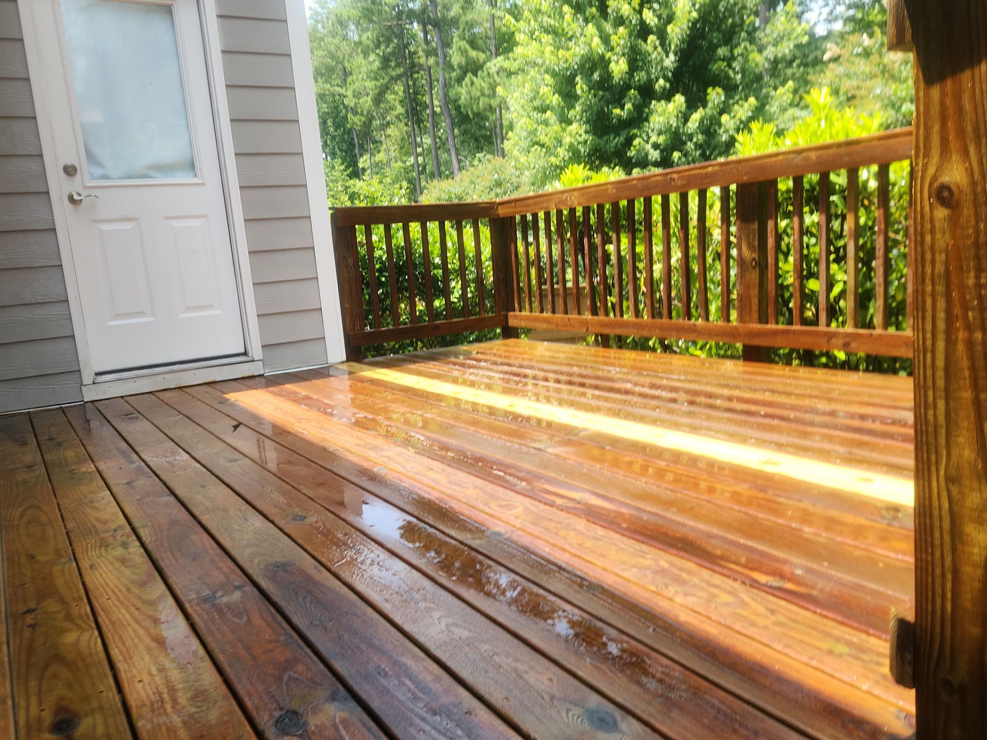 Wood Deck using Wood Sealant by DuraSeal