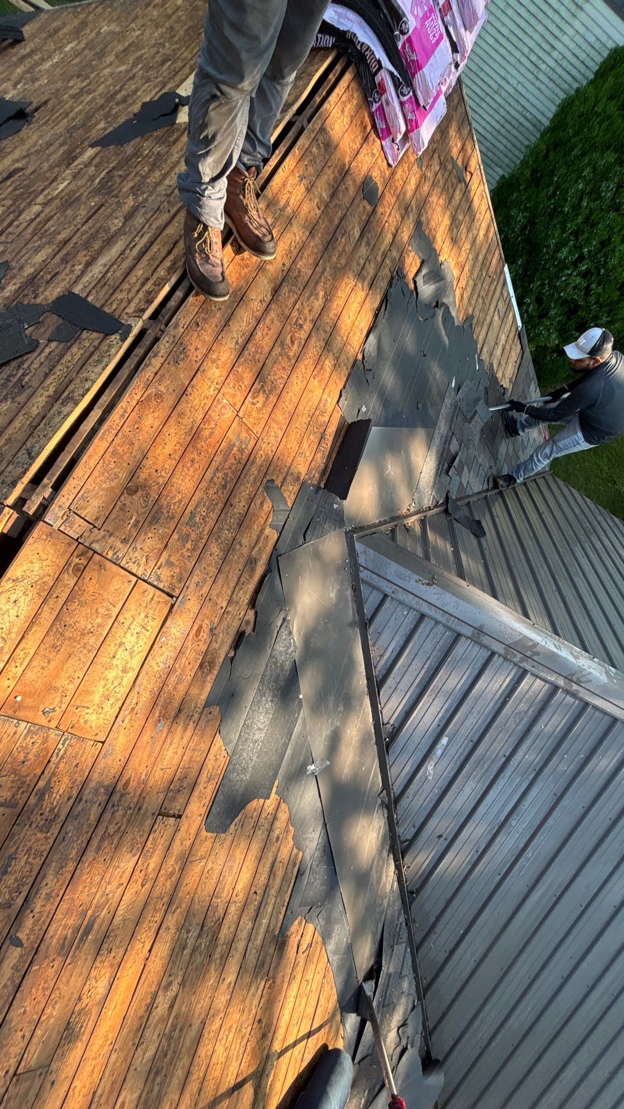 Roof Replacement using Owens Corning Peppercorn by 180 Contractors