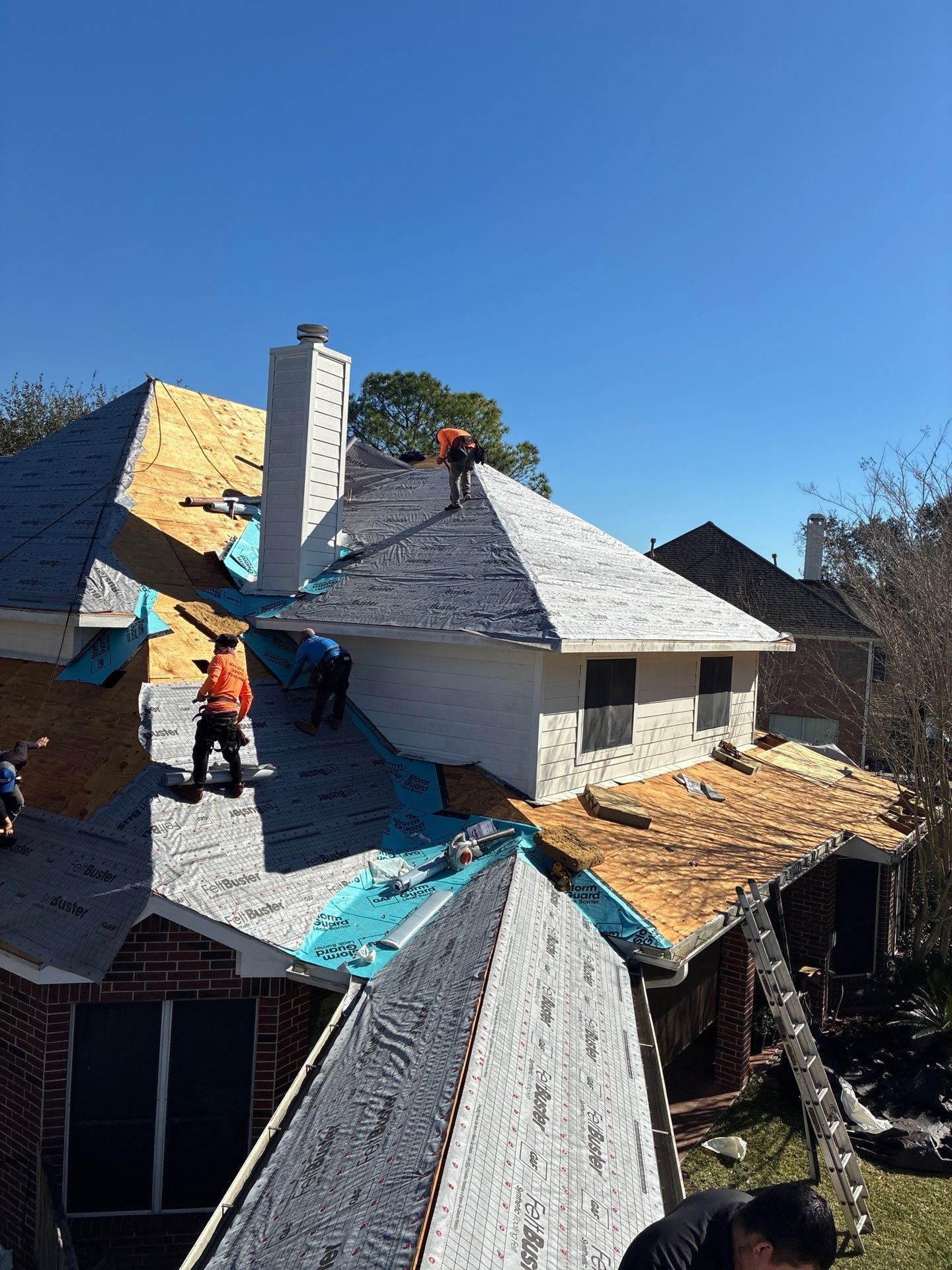 Roof Replacement in The Forest of Friendswood, Friendswood TX by Roof Repair Company