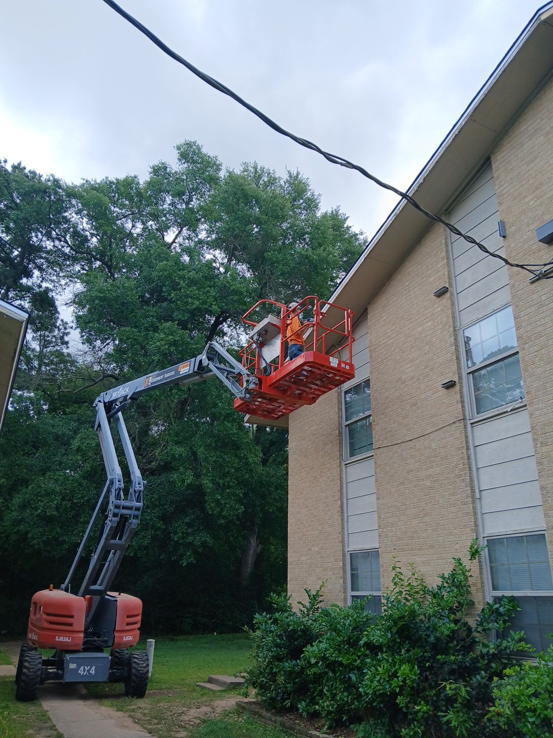 Pine Grove Apartments - Longview, TX by Hostetler Roofing