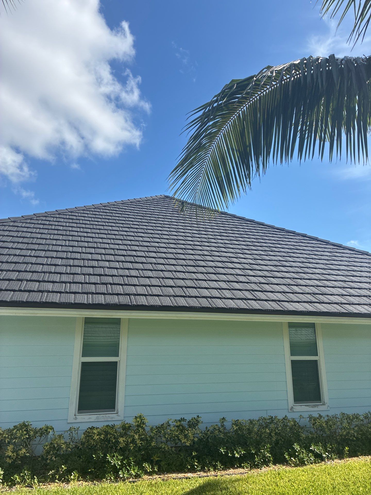 Owens Corning Duration Charcoal Gray by Total Roofing System The Metal Roof Experts