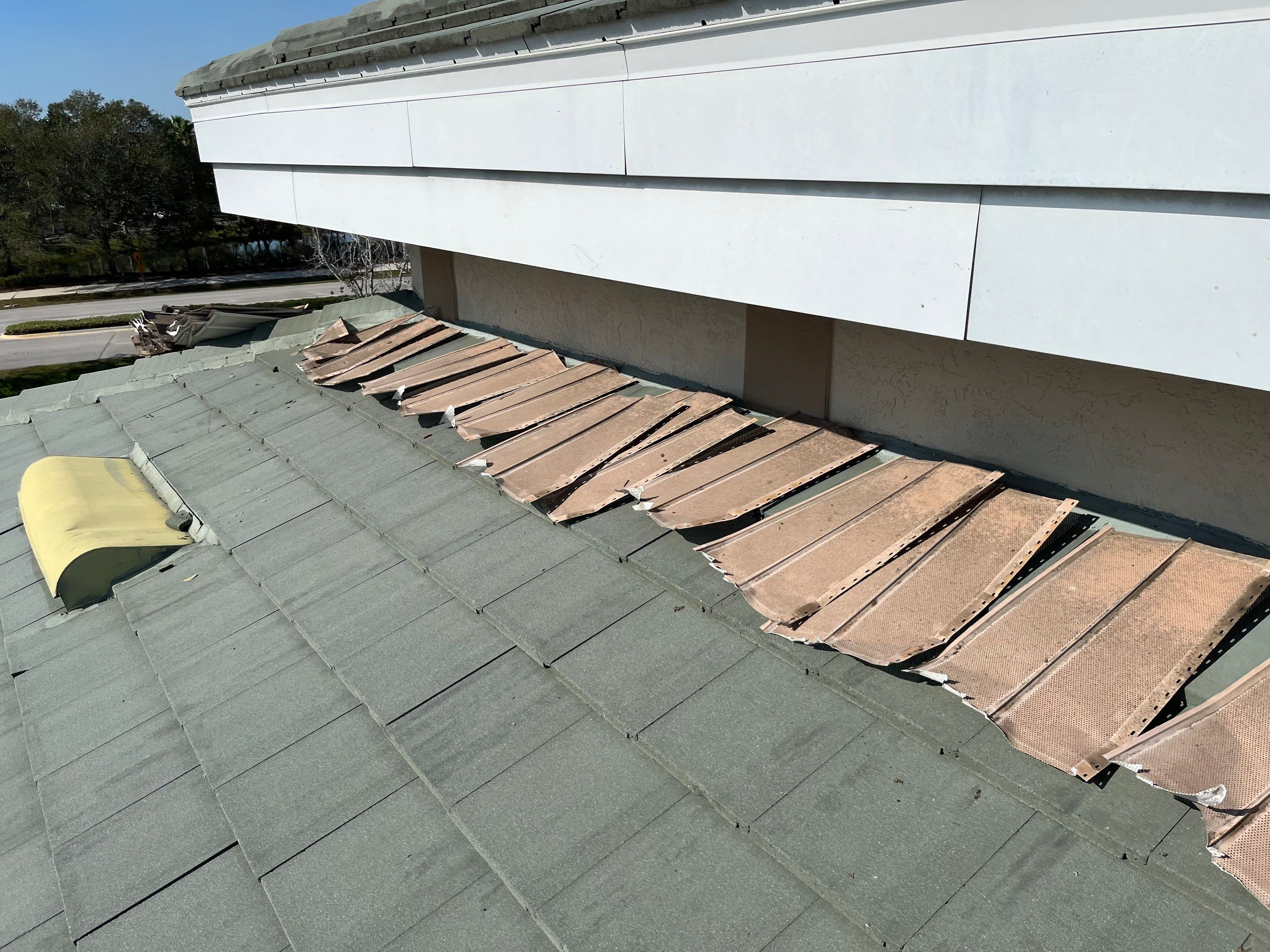 Soffit and Fascia Installation in Sarasota FL by Gutter Professors