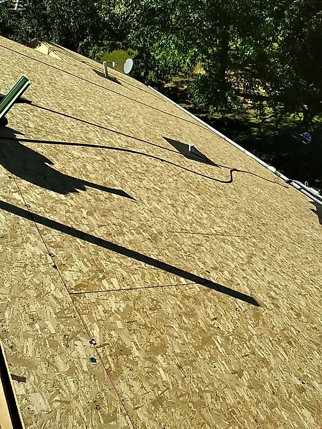 Residential Roofing Installation using Owens Corning Oakridge- Williamsburg Gray by Indigo State Roofing