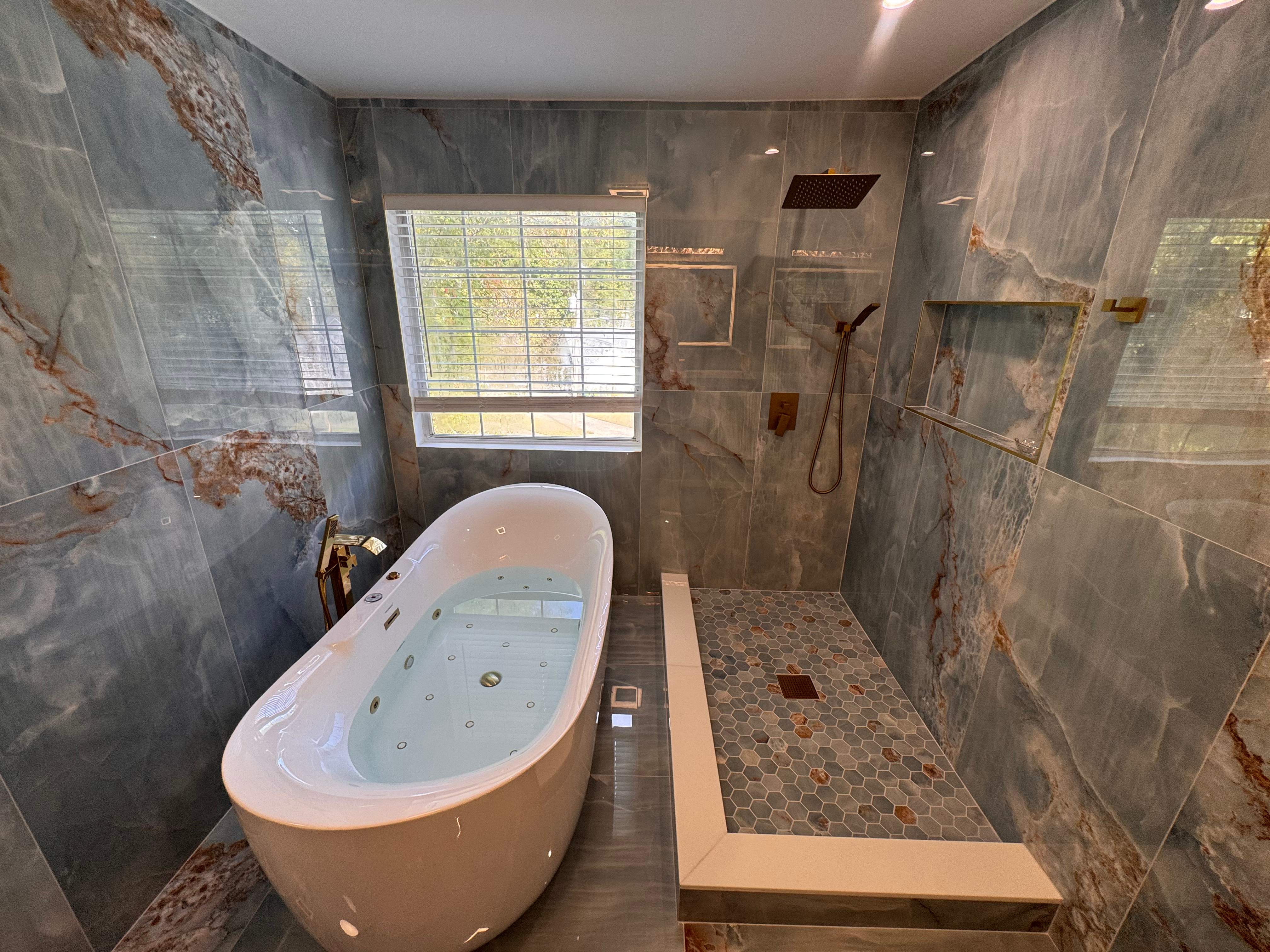 Master bathroom renovation by Prudencio