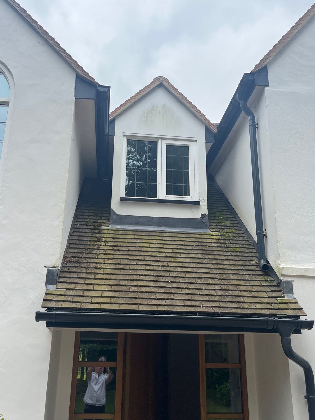 Roof And Render Clean using Honda 15lpm Low Pressure Washing Machine by Ges Exterior Cleaning ltd