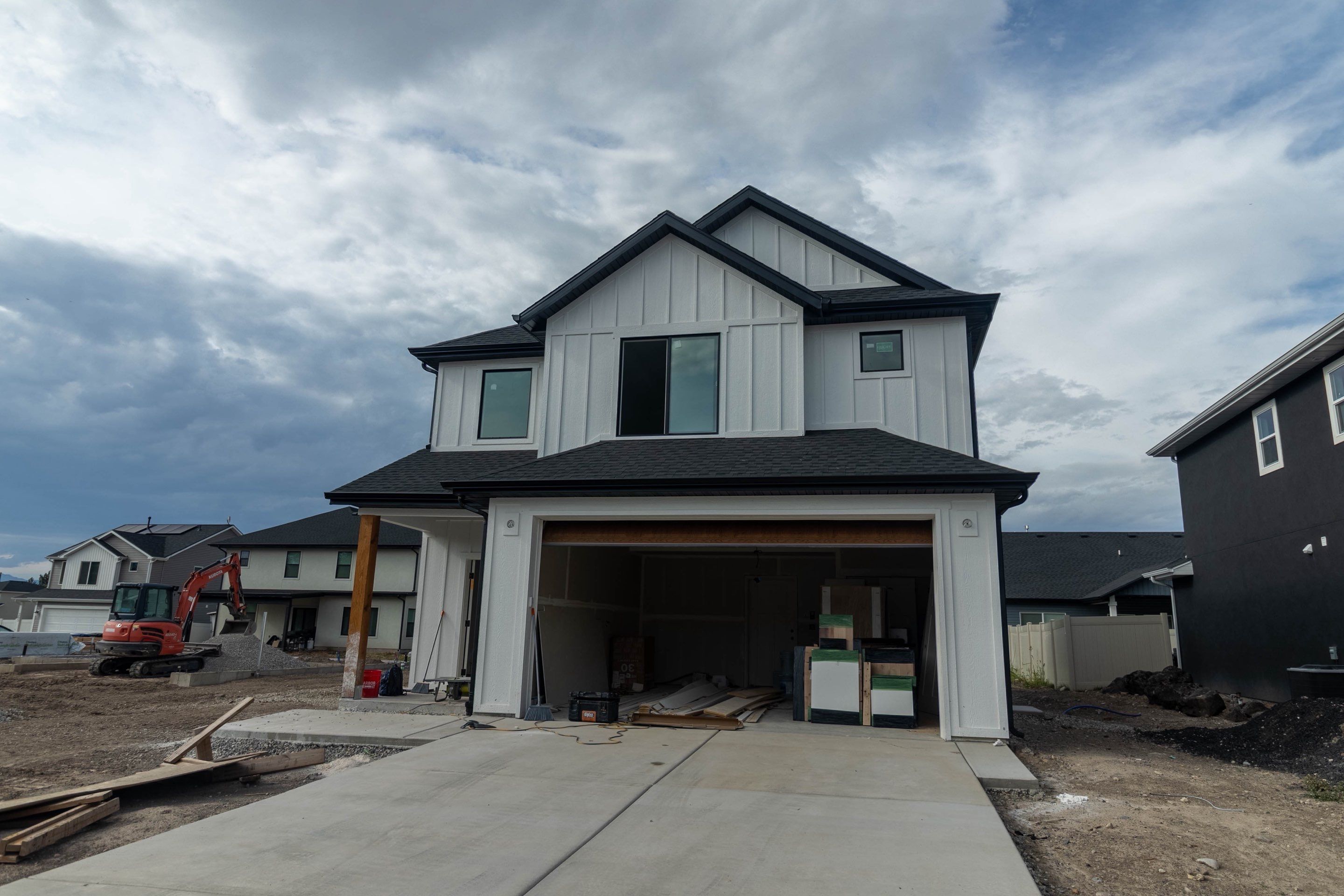 LE40 - Exterior by Garner Construction
